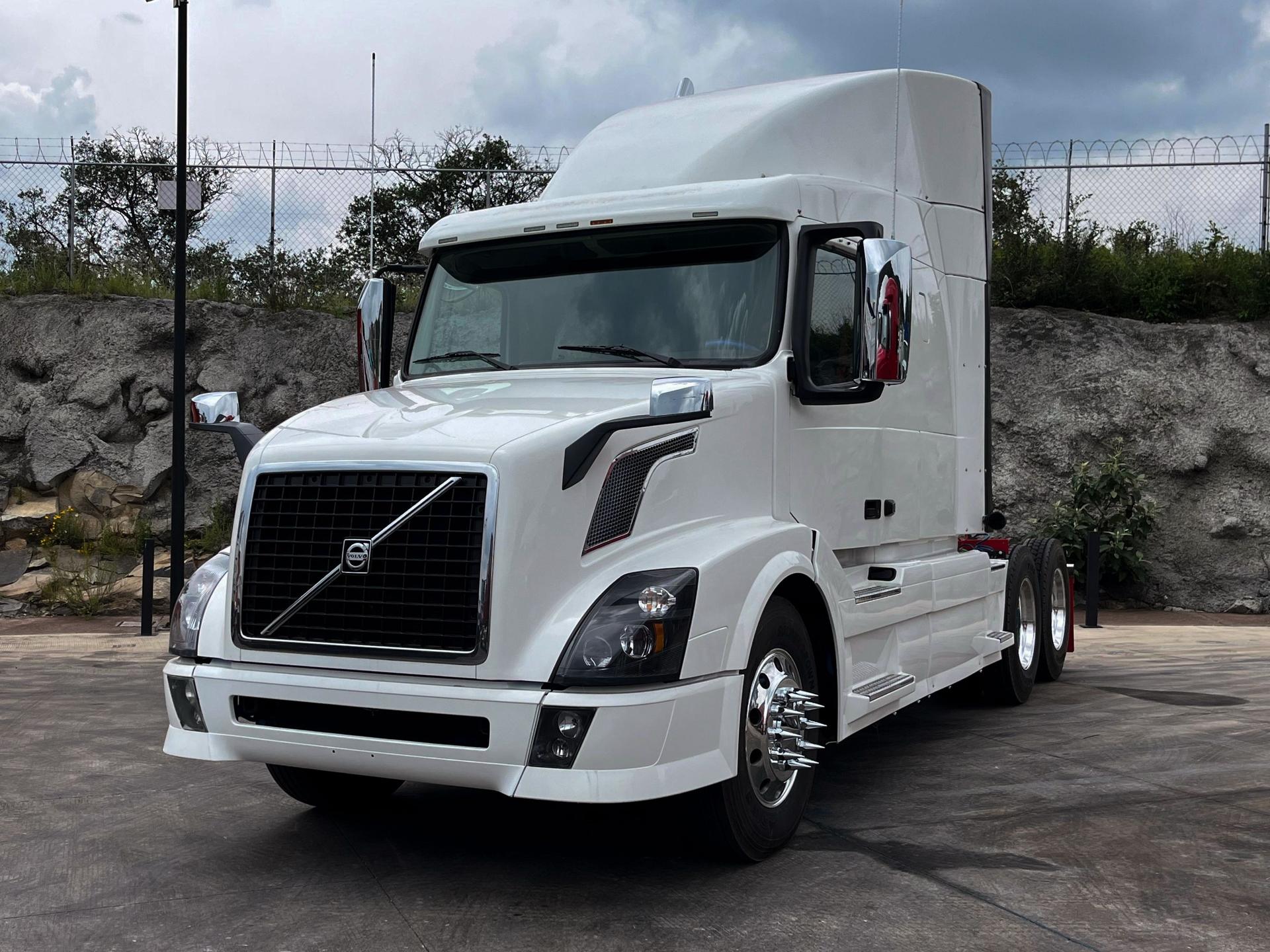 VOLVO_TRUCKS VNL 64T 630