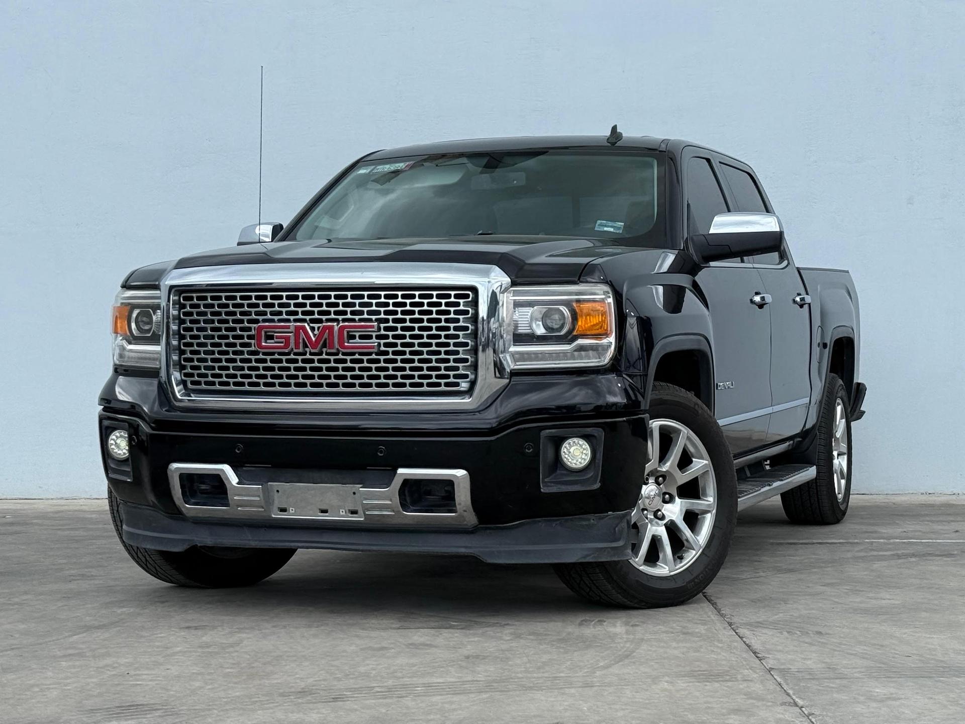 GMC SIERRA DENALI