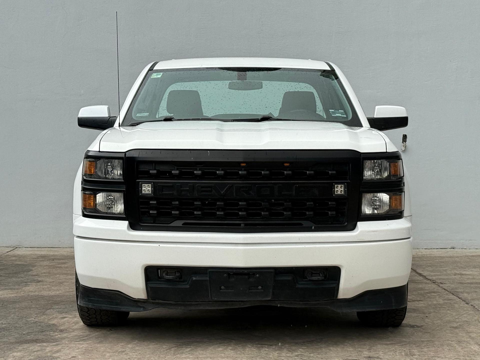 2015 CHEVROLET Silverado - FRONT