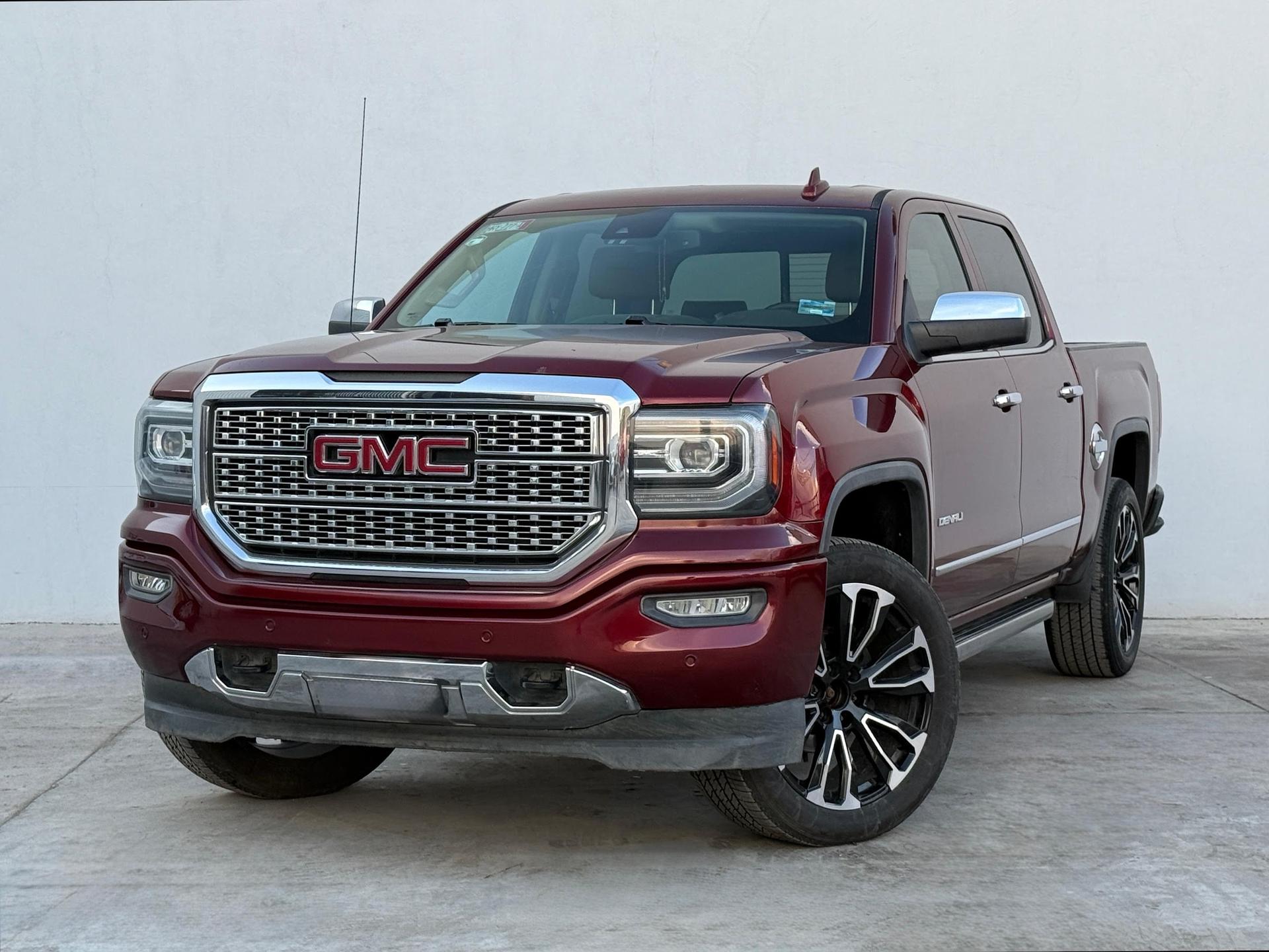 GMC SIERRA DENALI