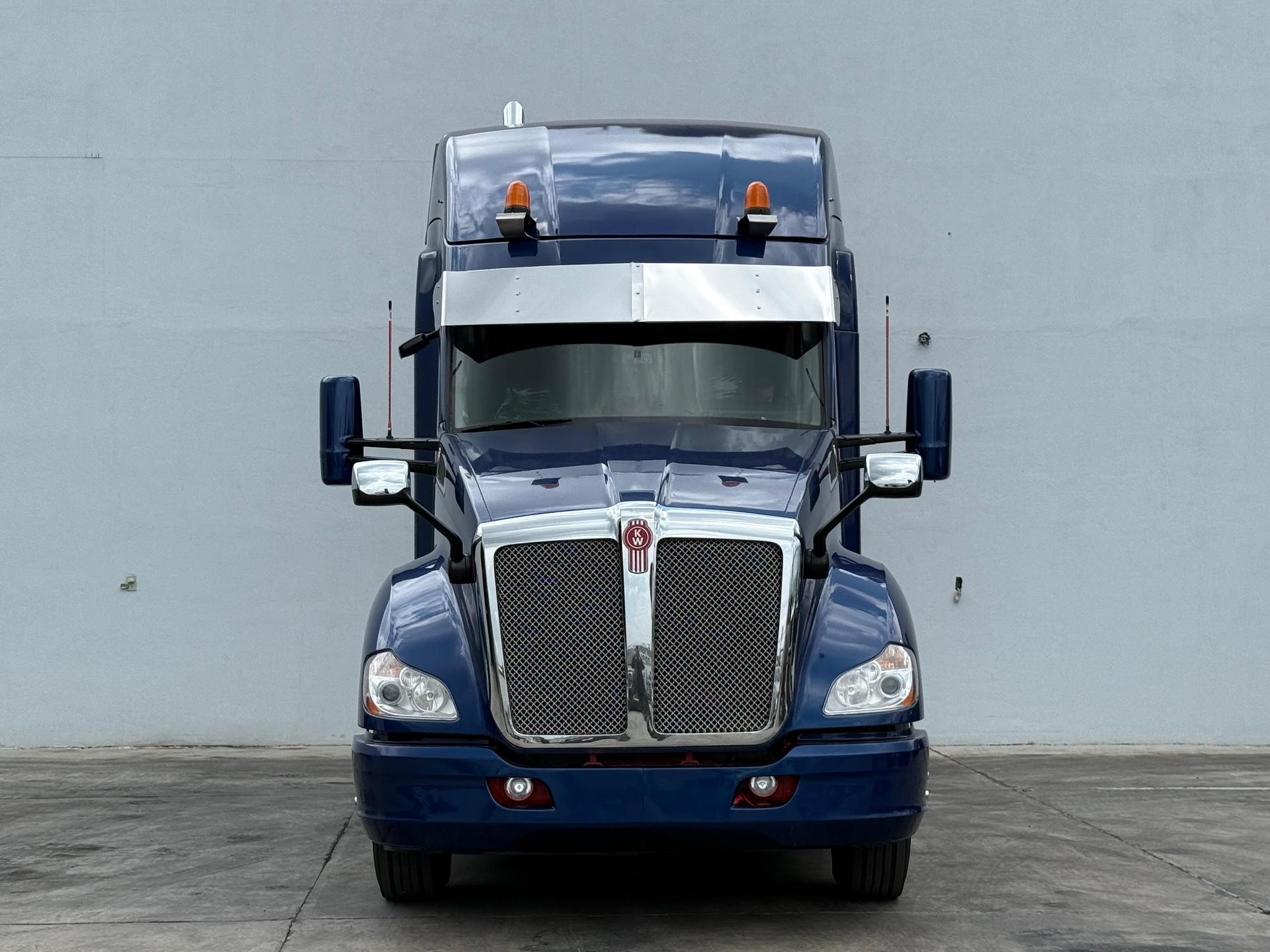 2020 KENWORTH T680 - FRONT