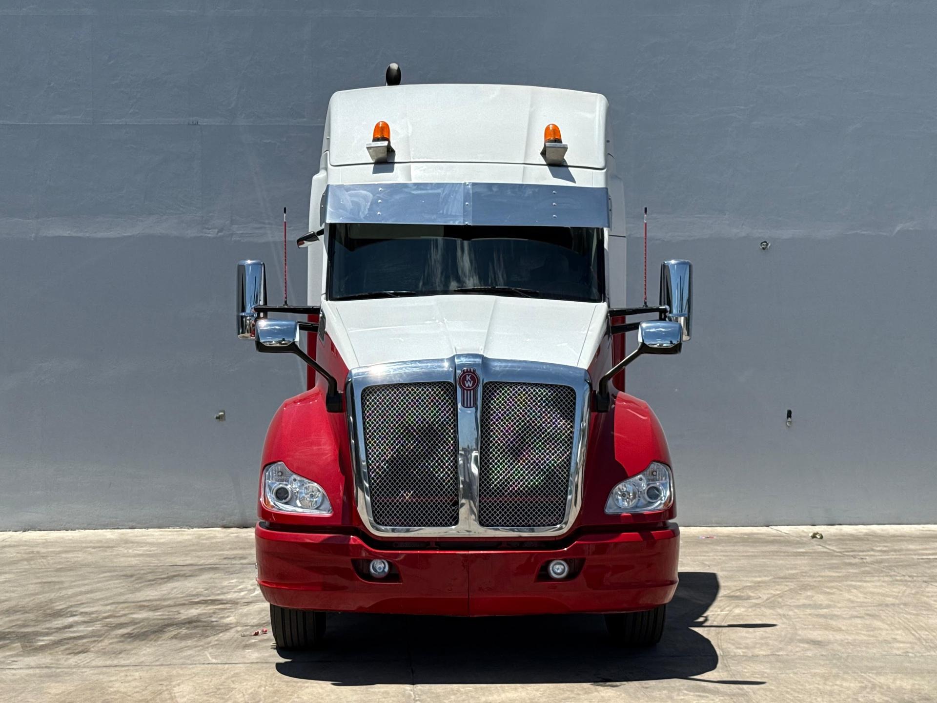 2020 KENWORTH T680 - FRONT