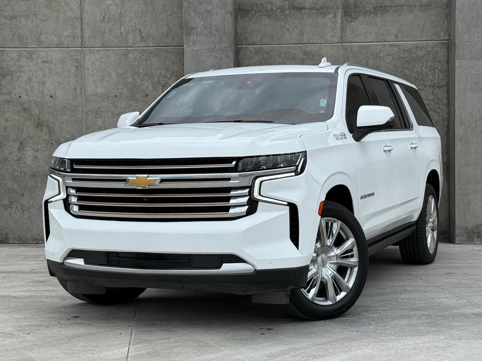 2021 CHEVROLET Suburban - FRONT_DRIVER_SIDE