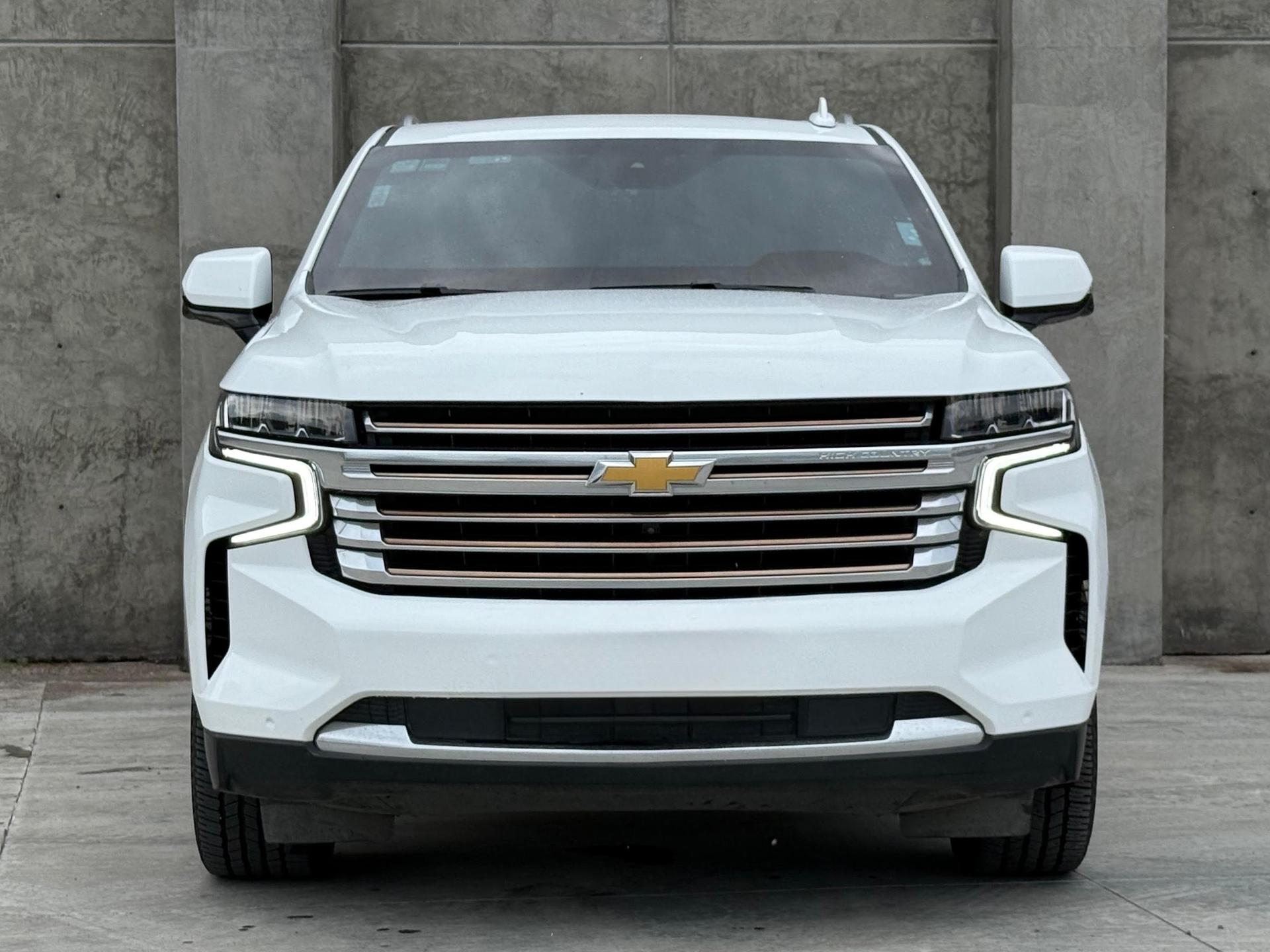 2021 CHEVROLET Suburban - FRONT