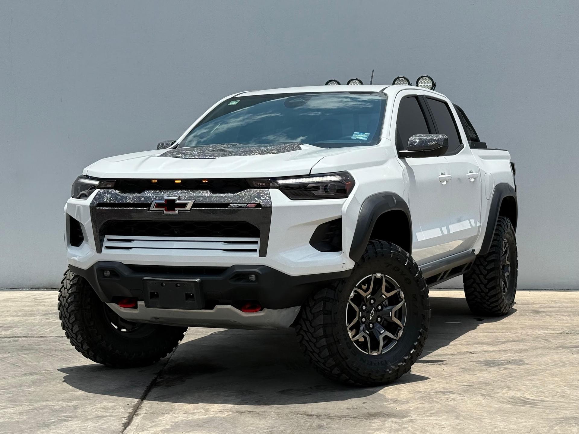 2023 CHEVROLET Colorado - FRONT_DRIVER_SIDE