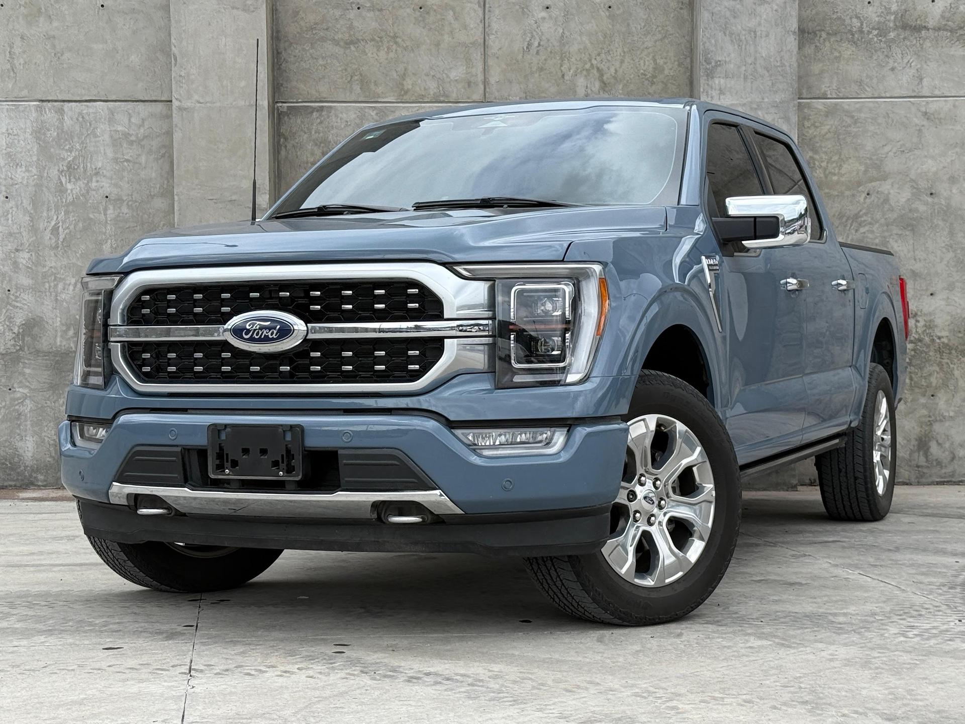 2023 FORD Lobo - FRONT_DRIVER_SIDE