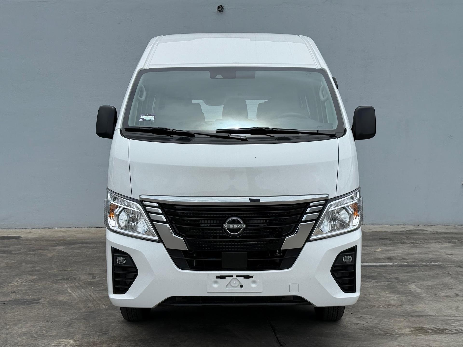 2026 NISSAN Urvan - FRONT