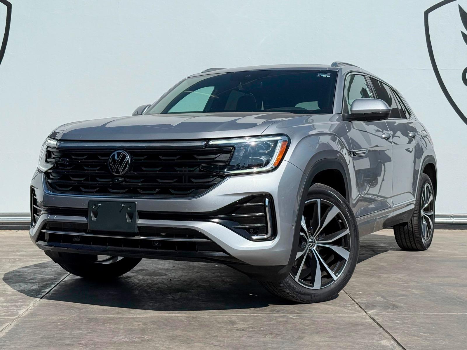 VOLKSWAGEN Cross Sport