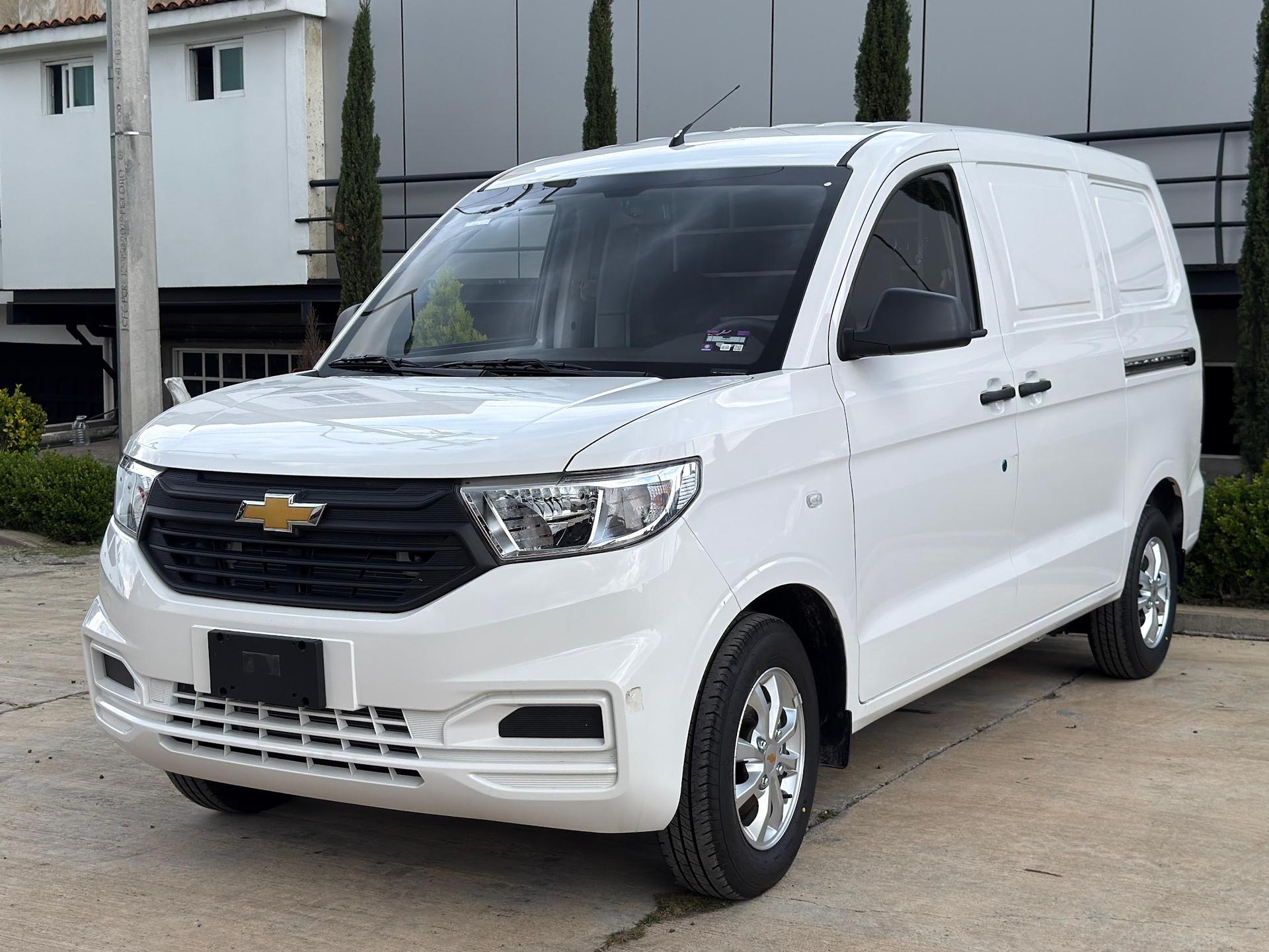 CHEVROLET Tornado Van LS