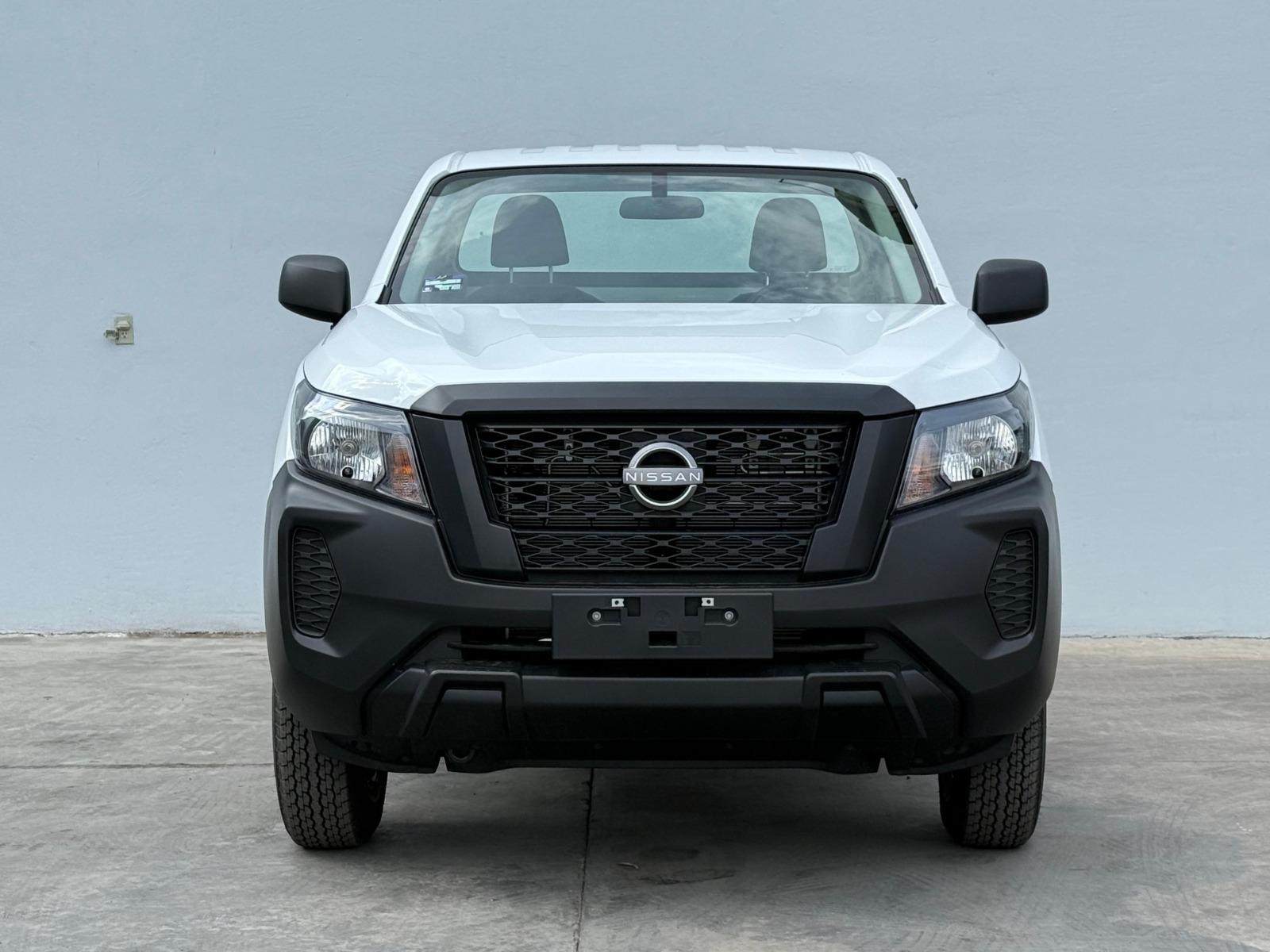 2026 NISSAN NP300 - FRONT