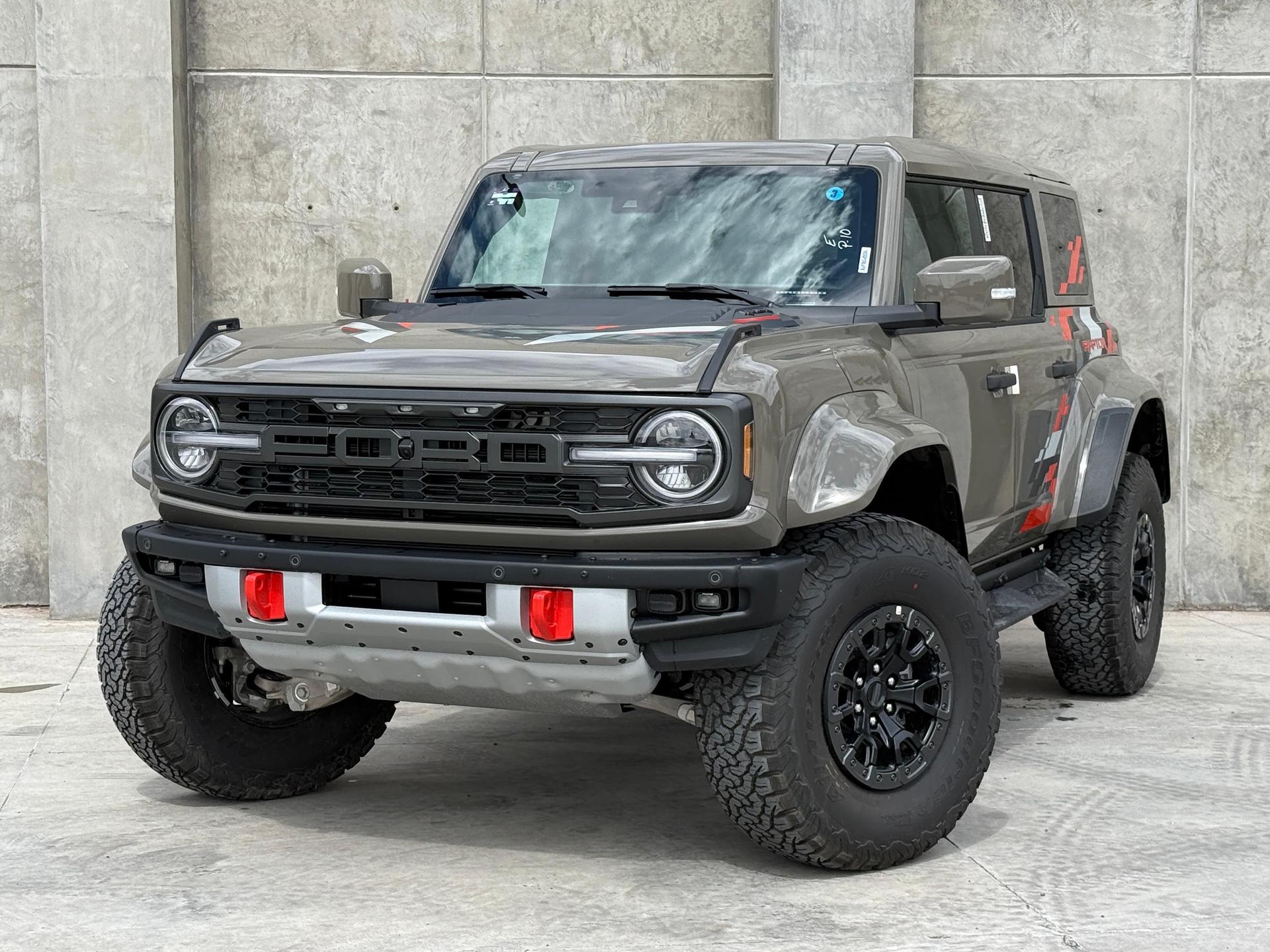 FORD Bronco Raptor