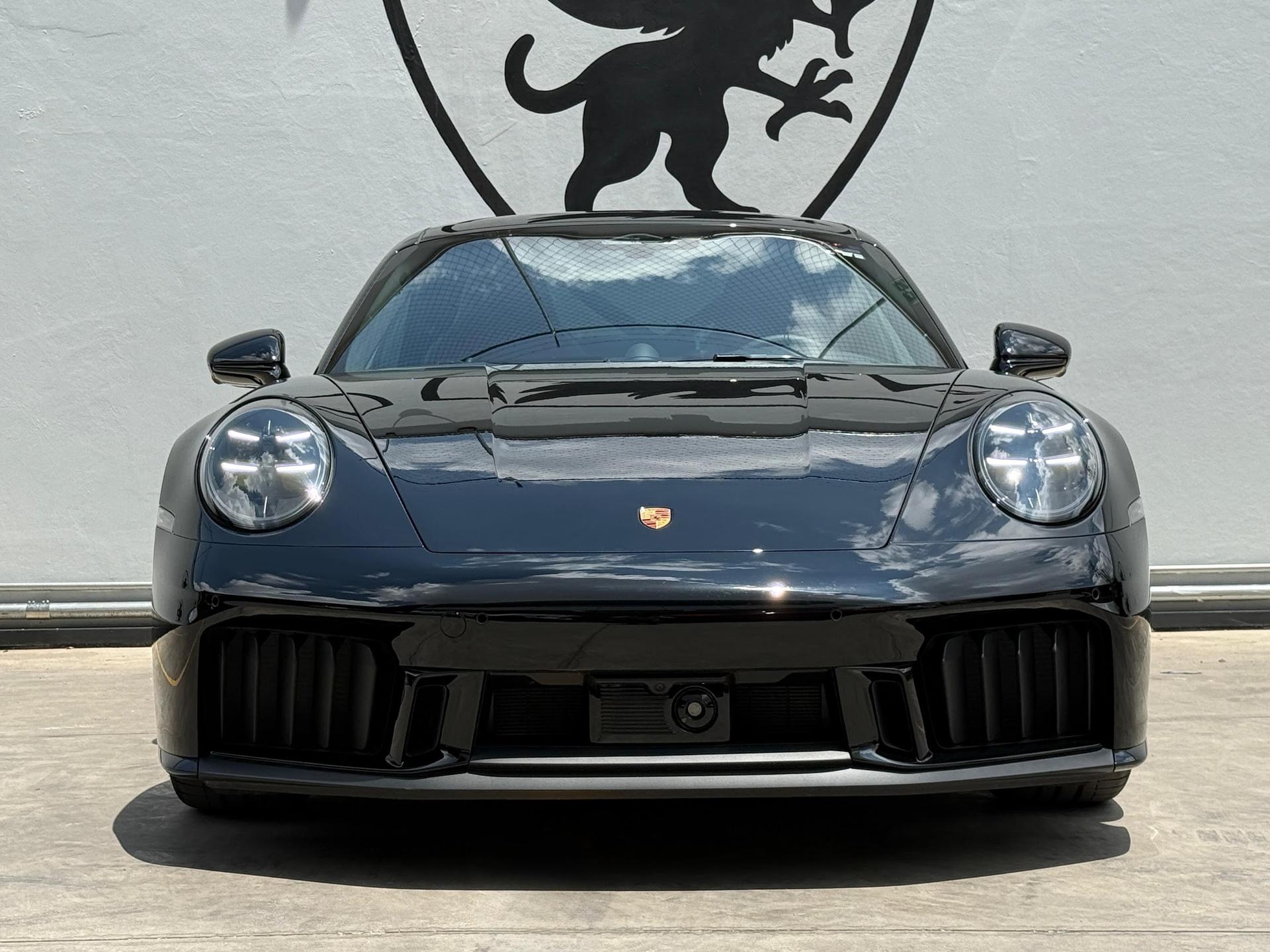 2026 PORSCHE 911 - FRONT