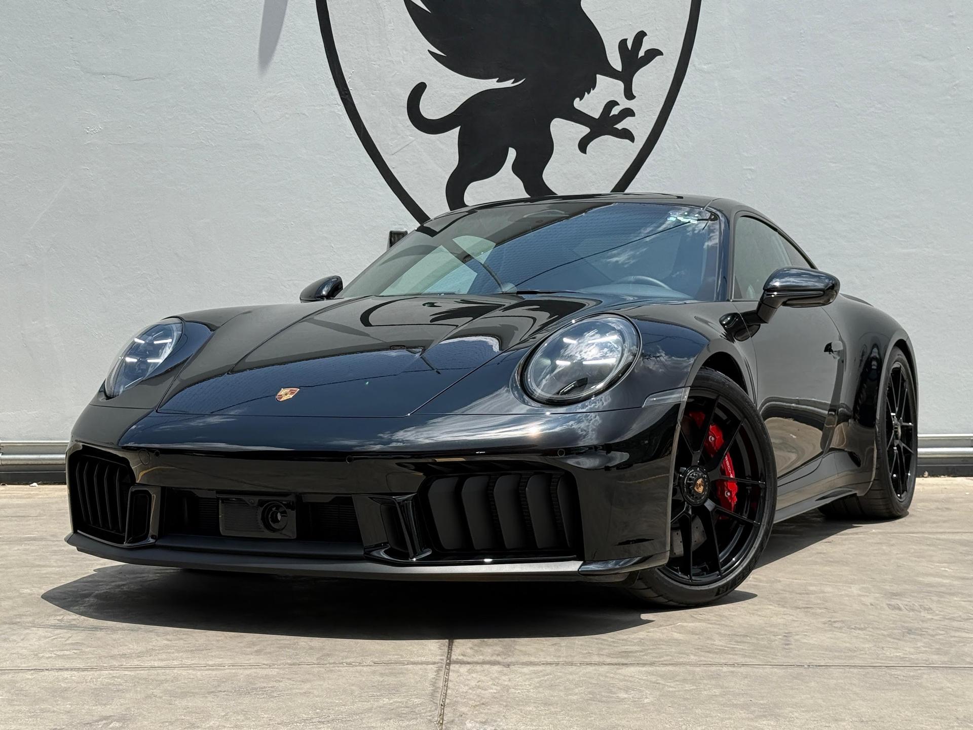 2026 PORSCHE 911 - FRONT_DRIVER_SIDE