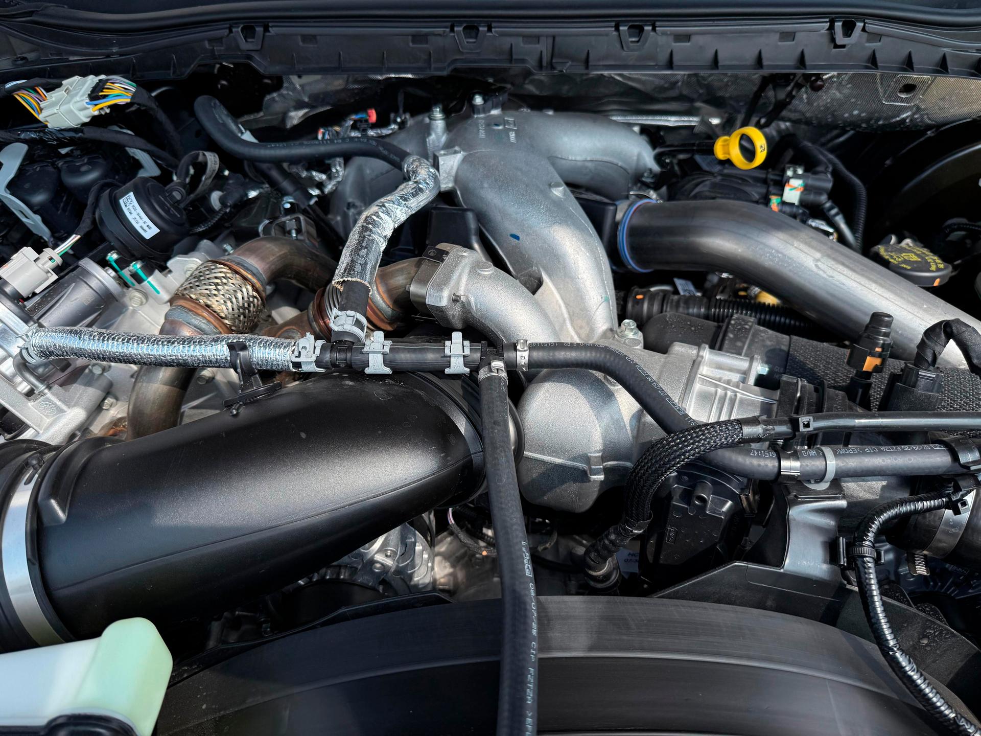 2026 FORD F-250 King Ranch - ENGINE