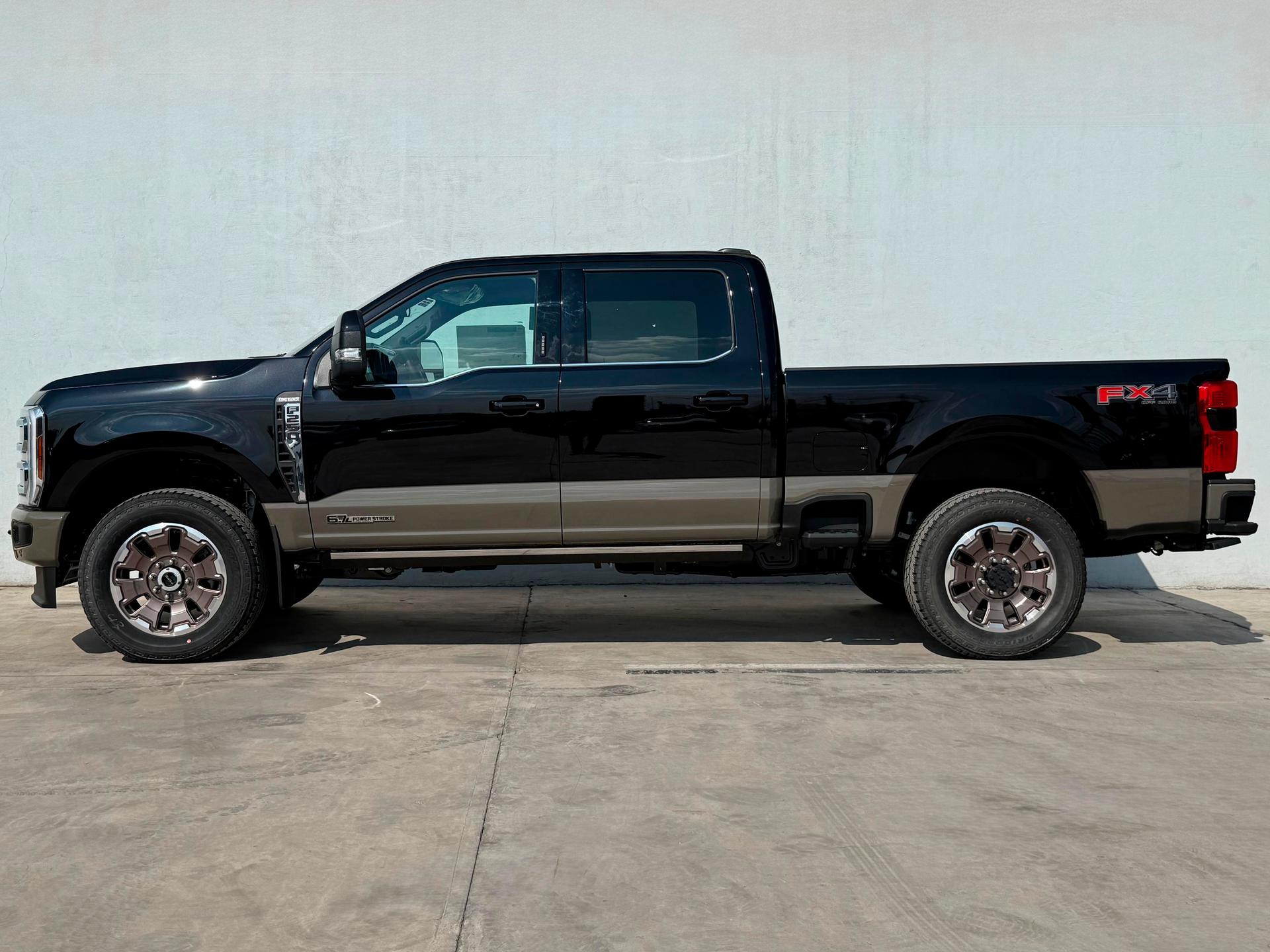 2026 FORD F-250 King Ranch - SIDE_LEFT