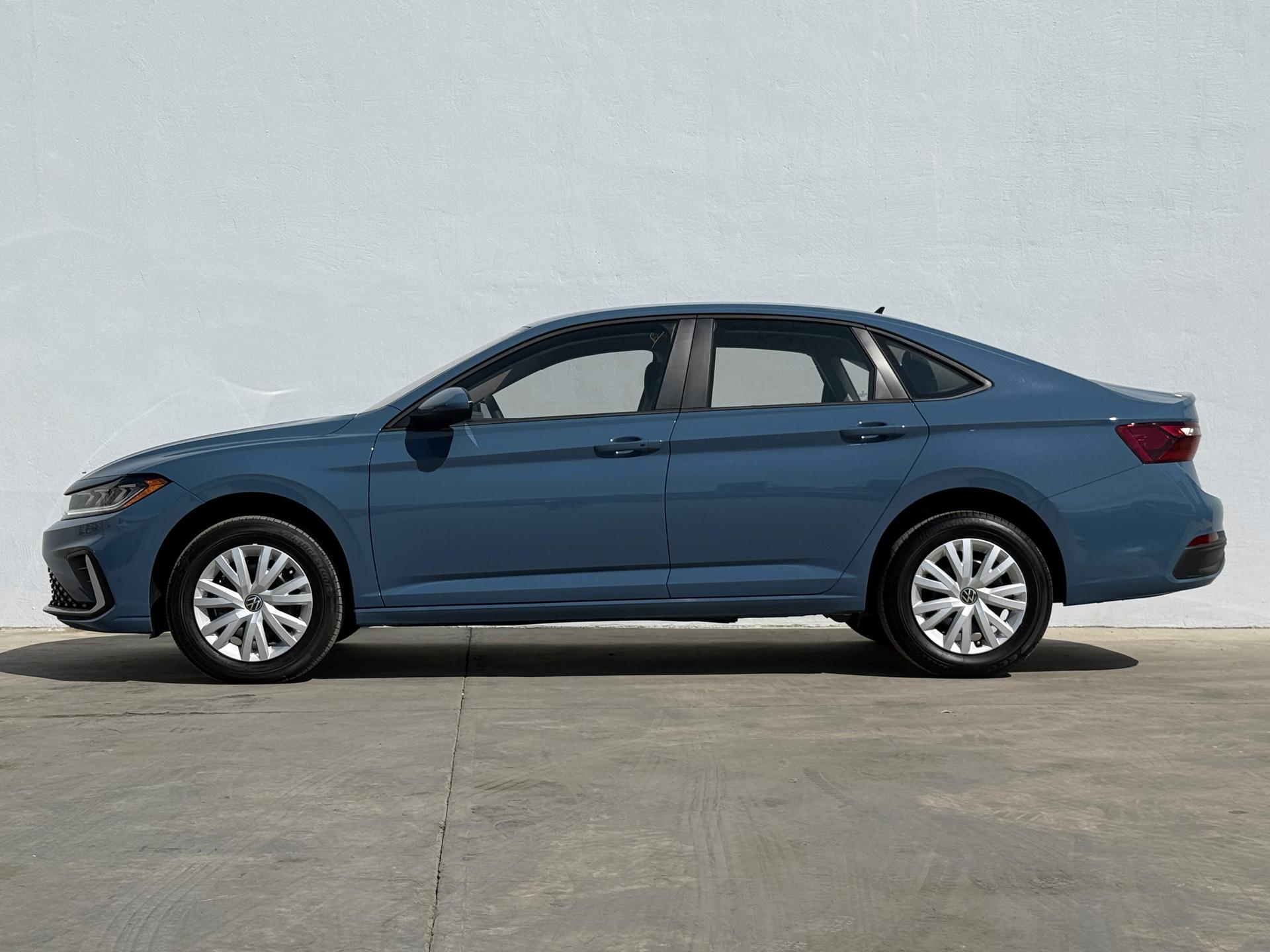 2026 VOLKSWAGEN Jetta - SIDE_LEFT