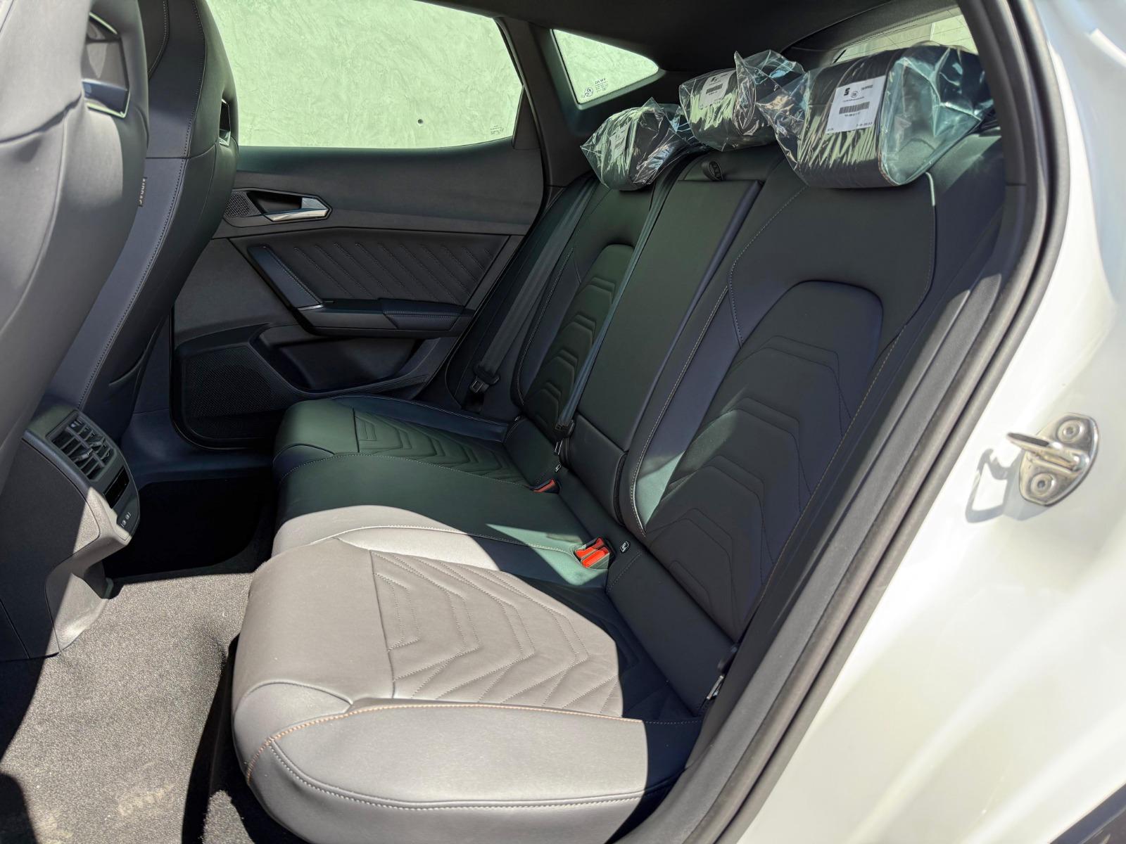 2026 CUPRA Formentor PHEV - SEATS_REAR
