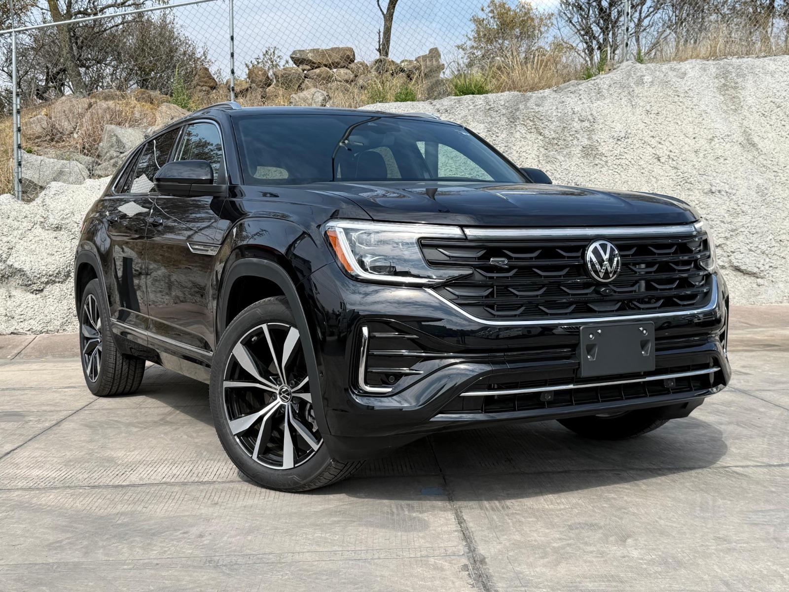 2026 VOLKSWAGEN Cross Sport - FRONT_PASSENGER_SIDE