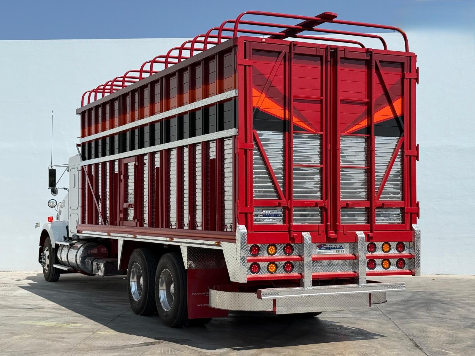 2018 KENWORTH T800 - SIDE_LEFT