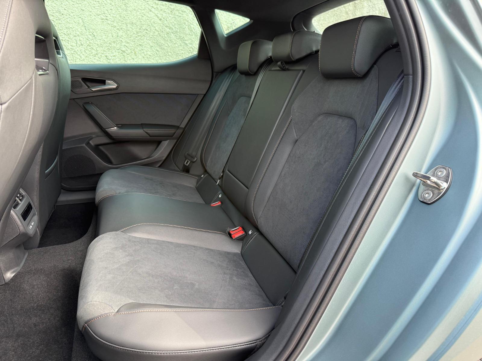 2026 CUPRA Leon VZ - SEATS_REAR