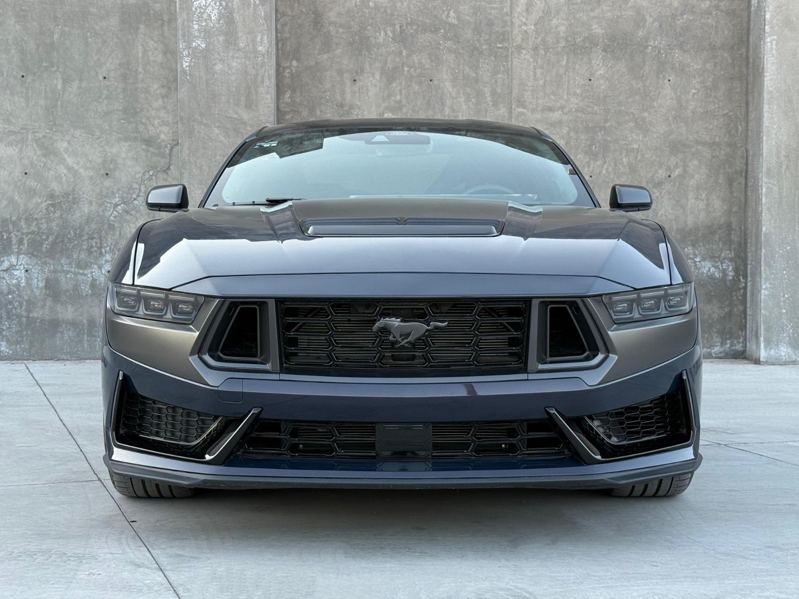 2025 FORD Mustang - FRONT