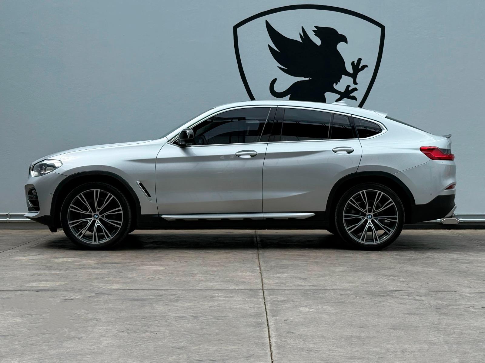 2019 BMW X4 - SIDE_LEFT