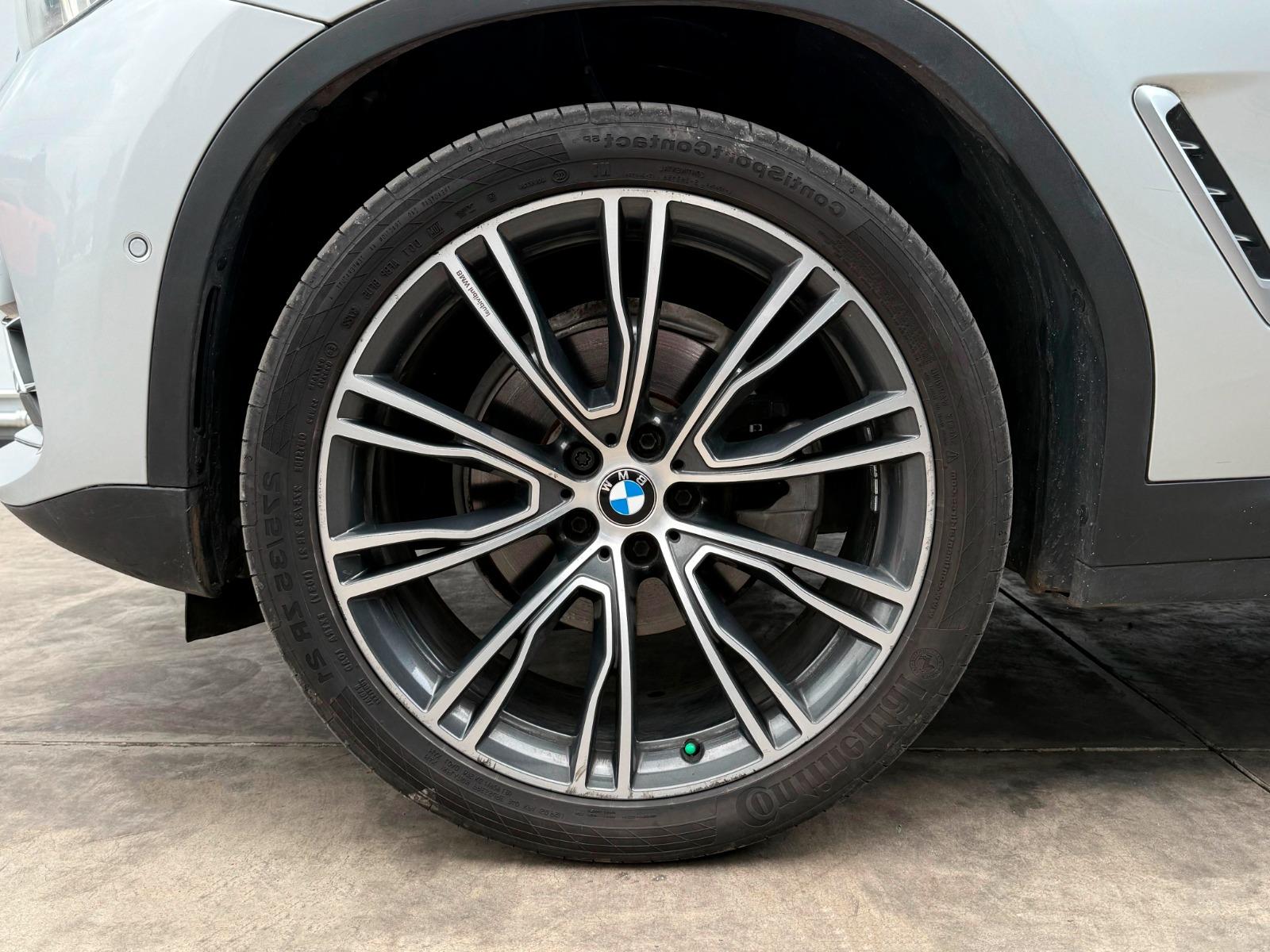 2019 BMW X4 - TIRES