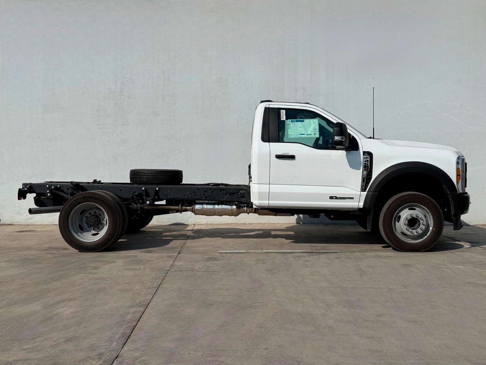 2026 FORD F-450 XL - SIDE_RIGHT