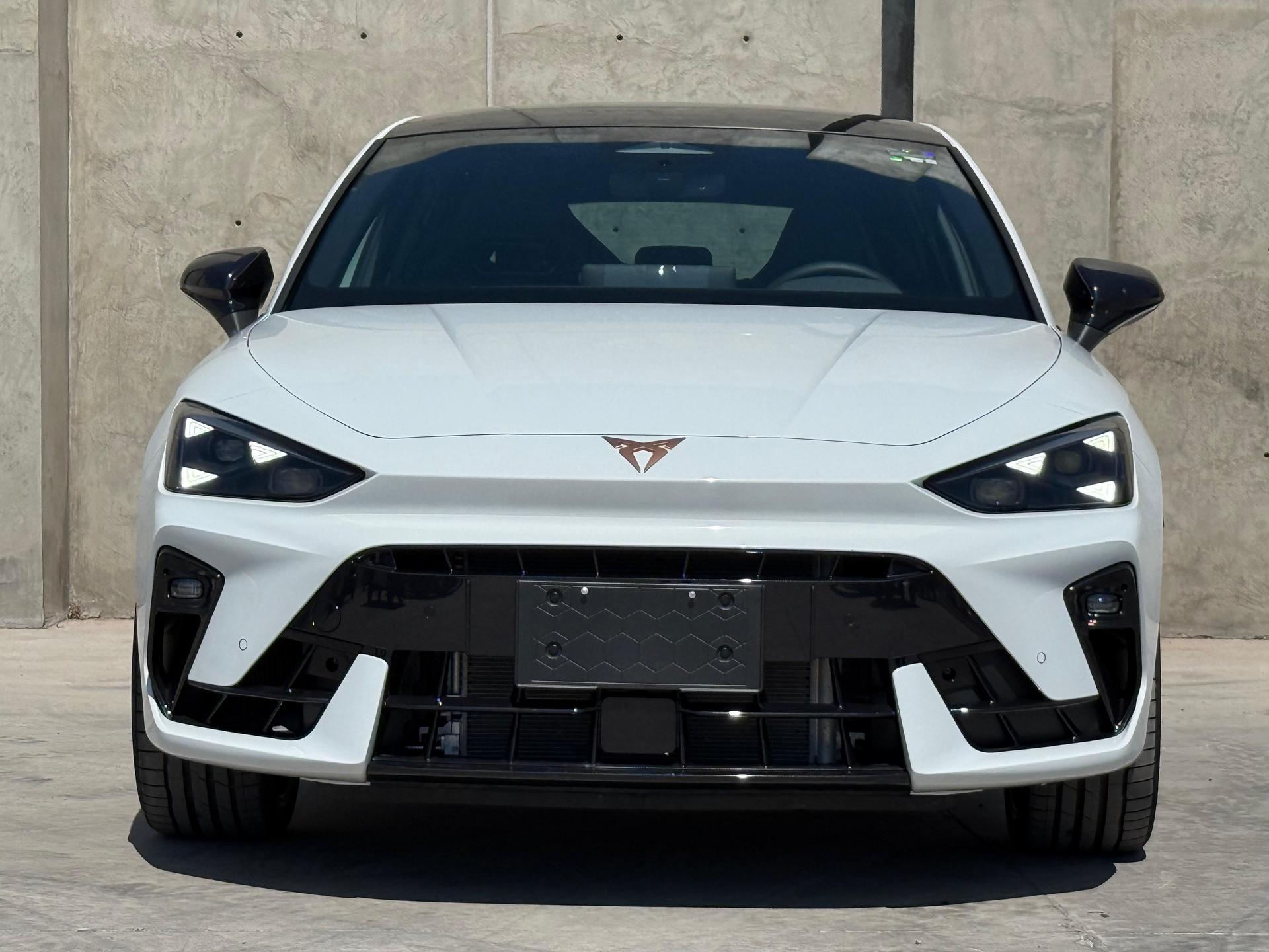 2026 CUPRA Leon - FRONT