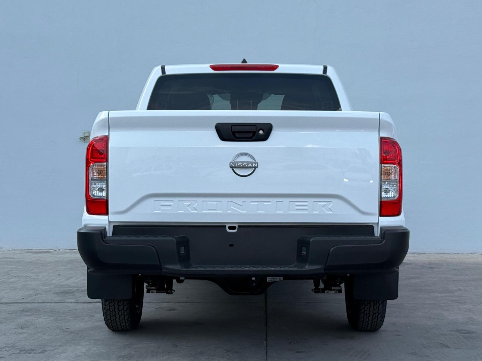 2026 NISSAN Frontier SE - BACK