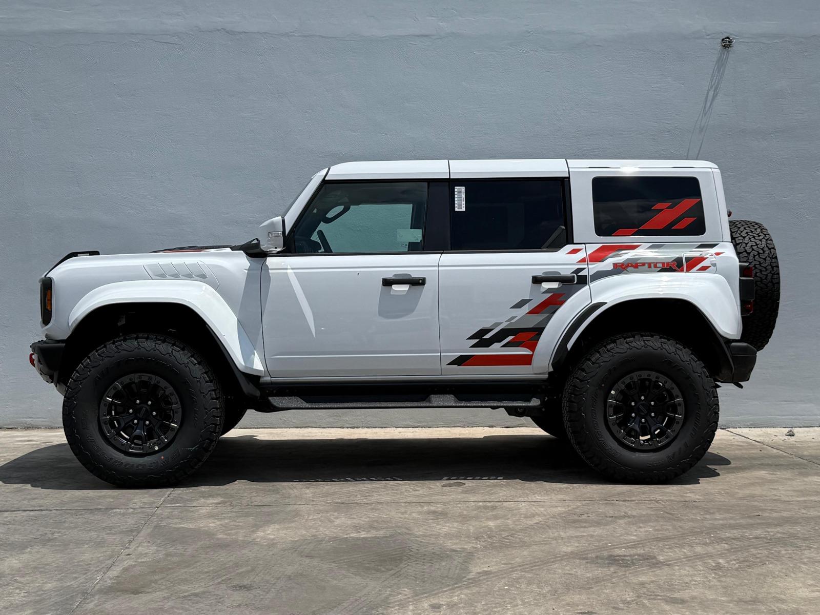 2026 FORD Bronco - SIDE_LEFT