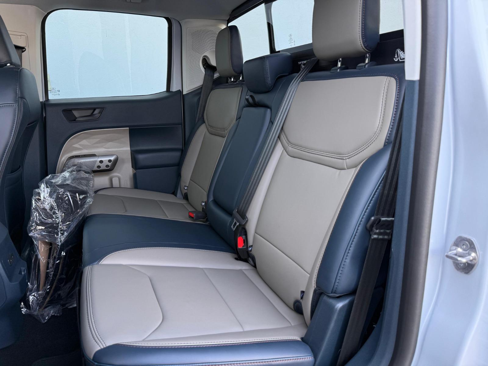 2026 FORD Maverick S - SEATS_REAR