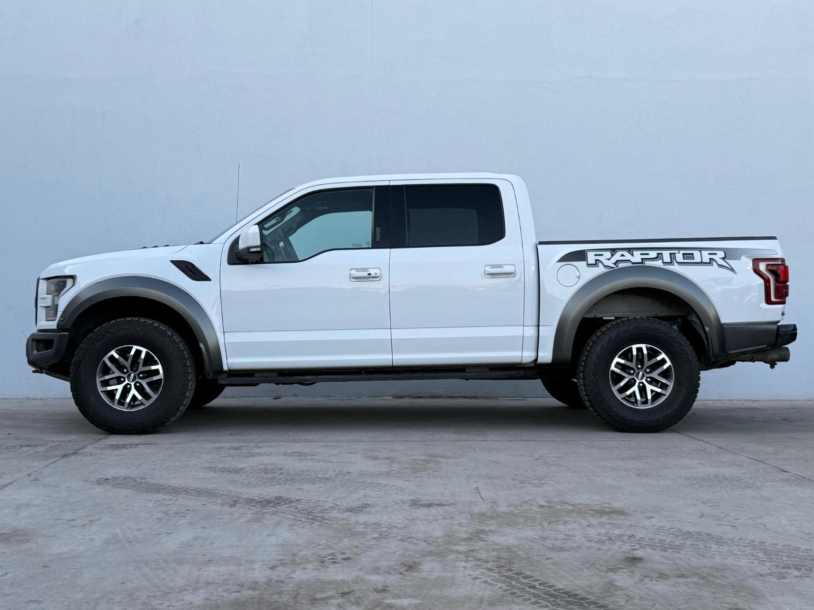 2018 FORD Lobo - SIDE_LEFT