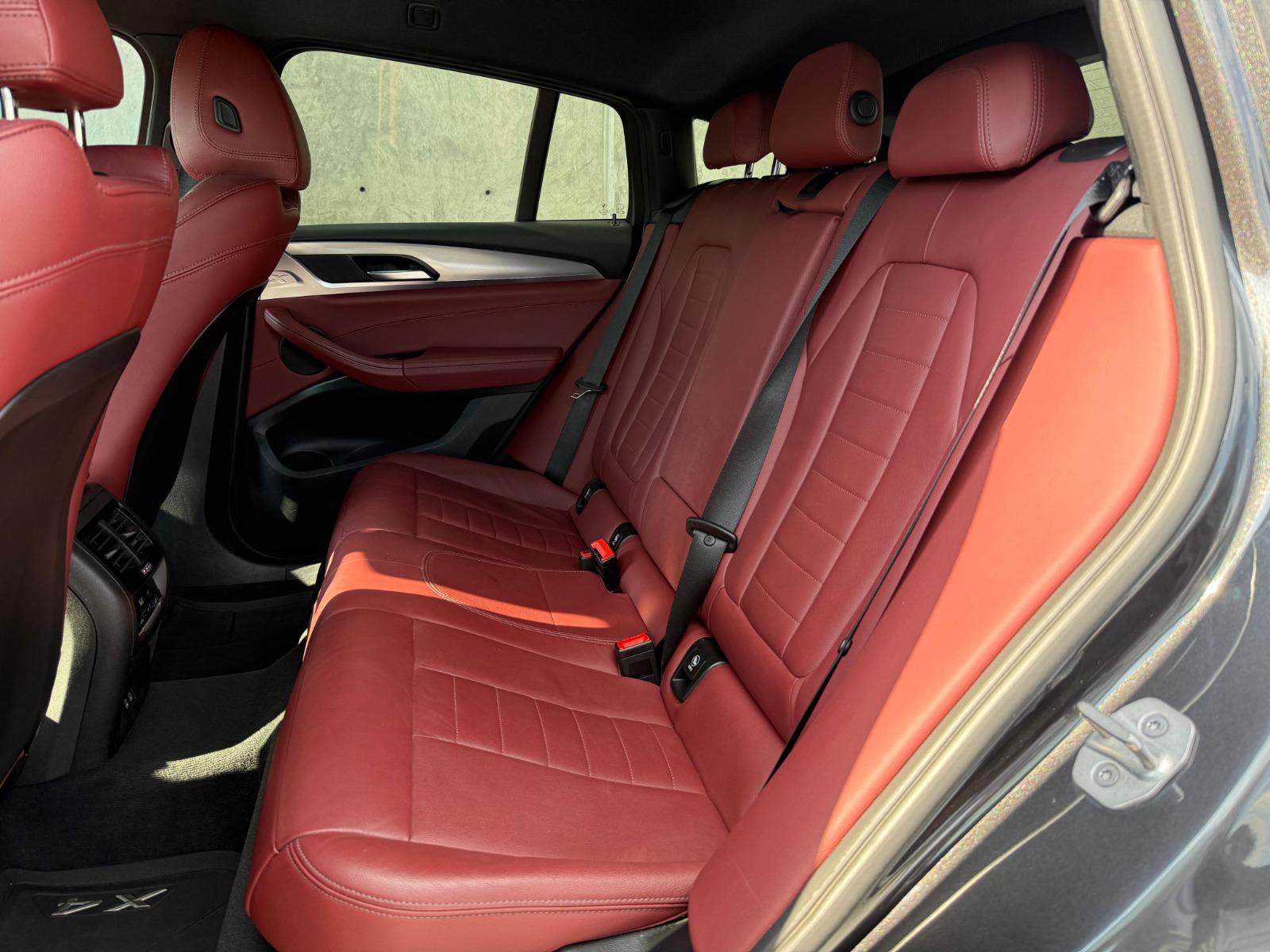 2023 BMW X4 - SEATS_REAR