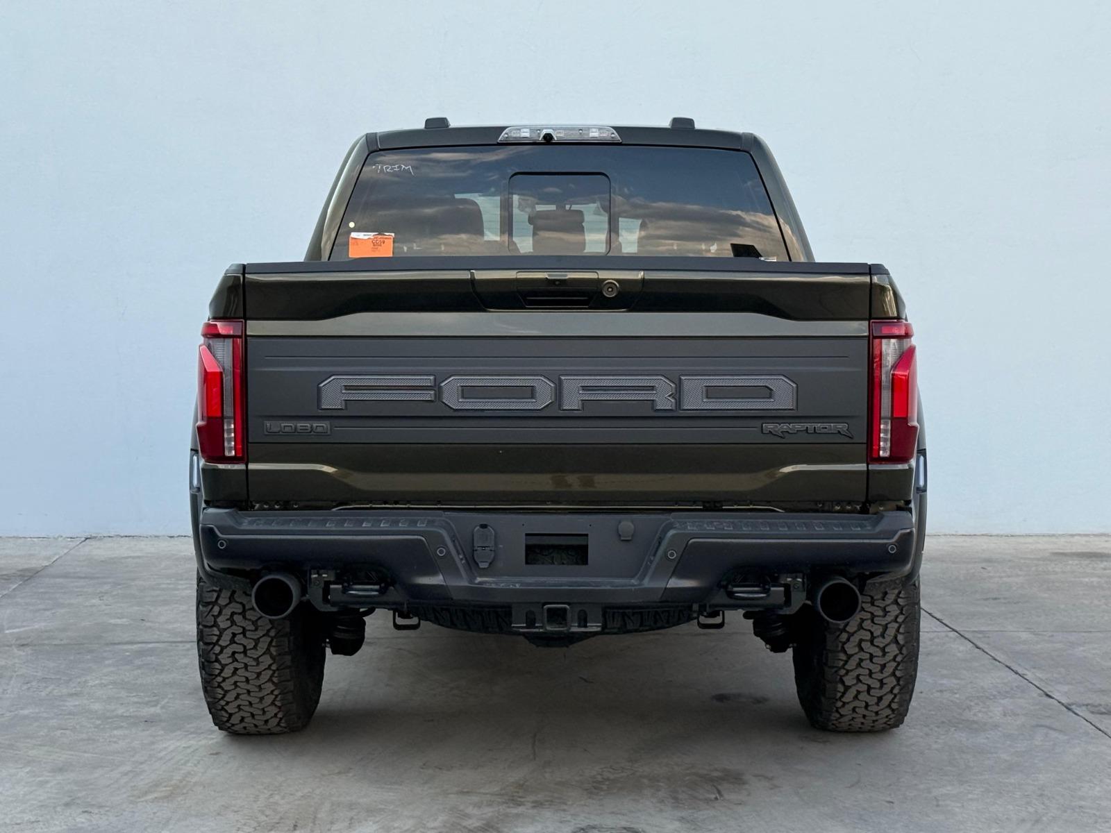 2026 FORD Lobo Raptor - BACK