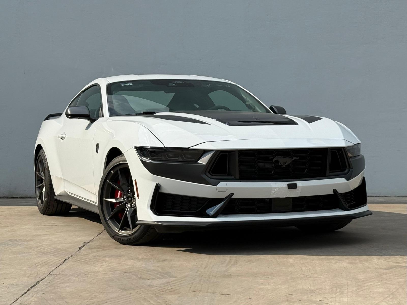 2026 FORD Mustang Dark Horse - FRONT_PASSENGER_SIDE