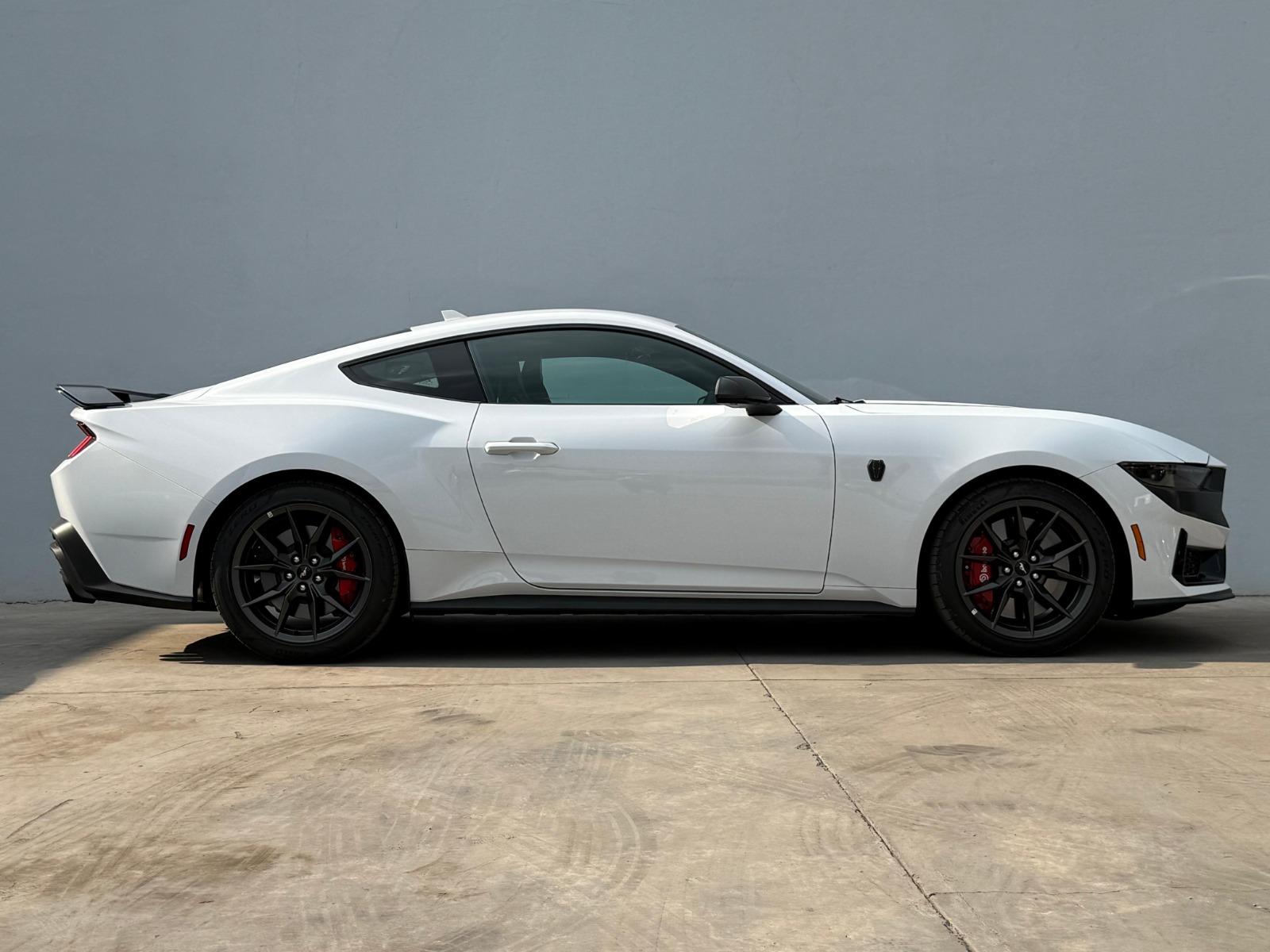 2026 FORD Mustang Dark Horse - SIDE_RIGHT