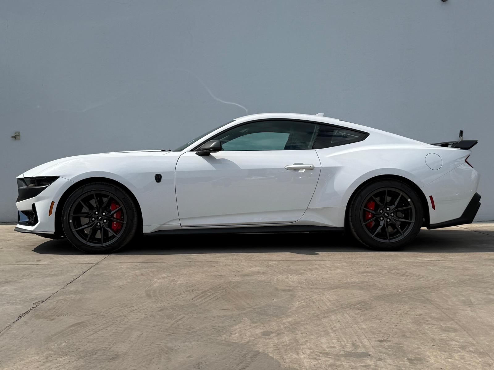 2026 FORD Mustang Dark Horse - SIDE_LEFT