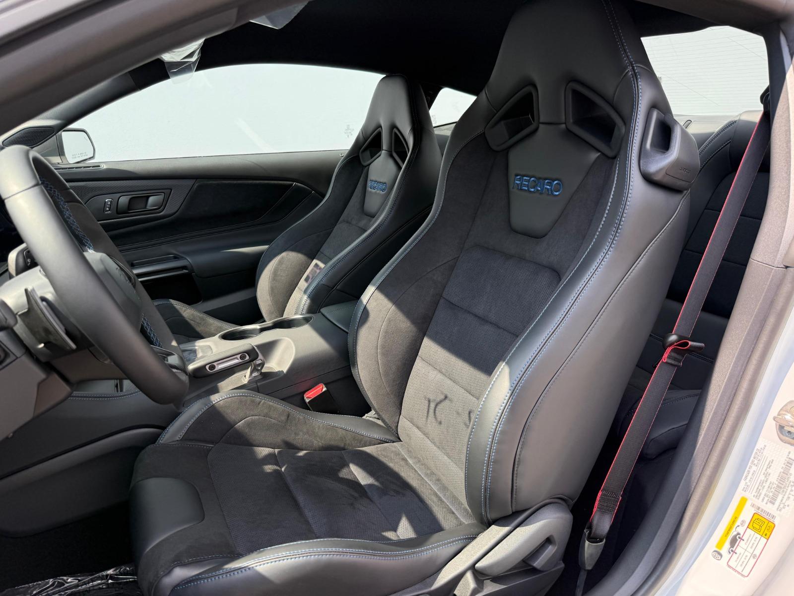 2026 FORD Mustang Dark Horse - SEATS_FRONT