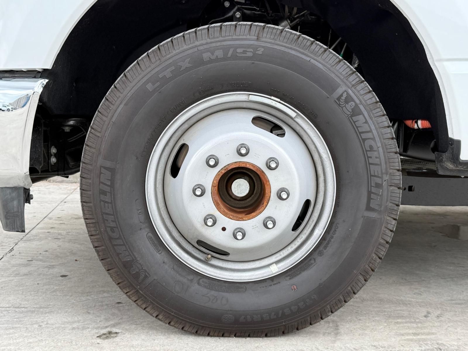 2026 FORD F-350 XL Plus Caja Seca - TIRES