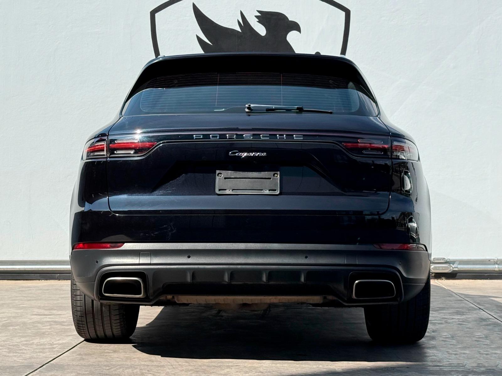2019 PORSCHE Cayenne - BACK