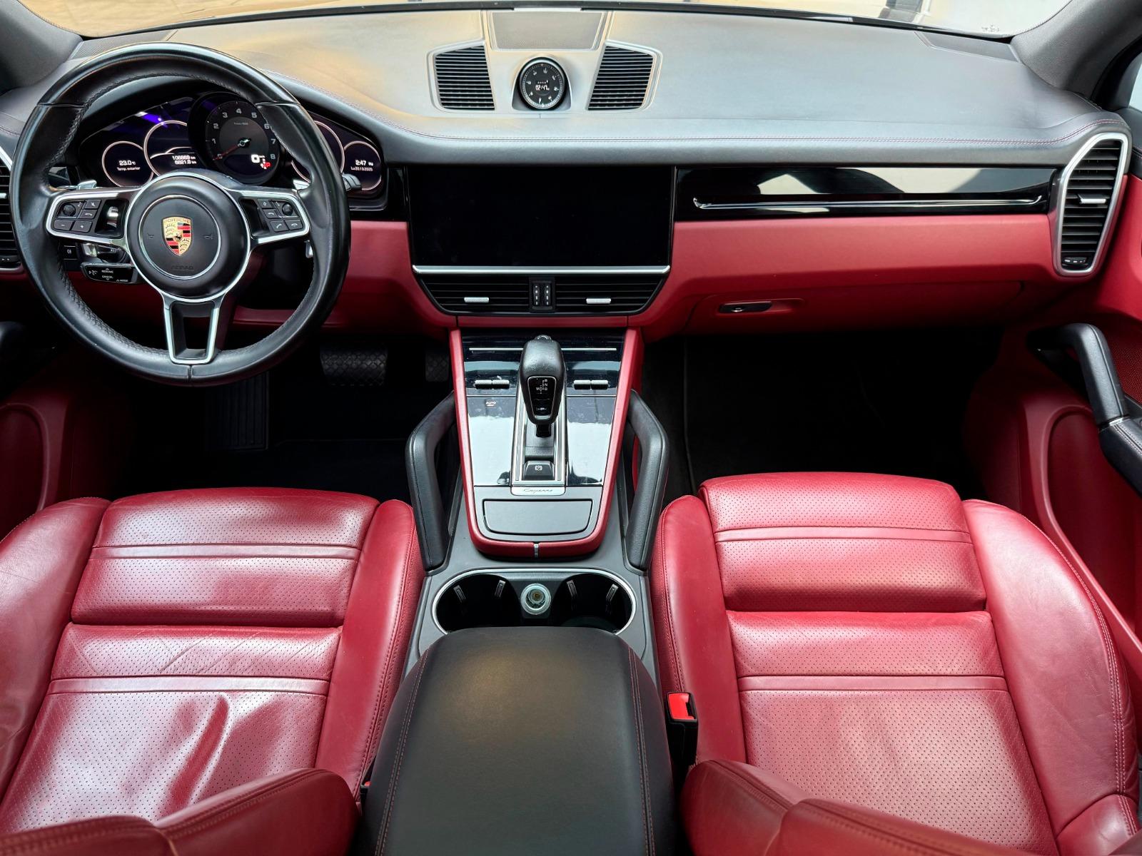 2019 PORSCHE Cayenne - DASHBOARD