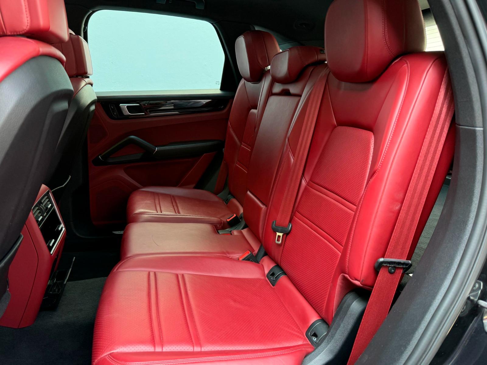 2019 PORSCHE Cayenne - SEATS_REAR