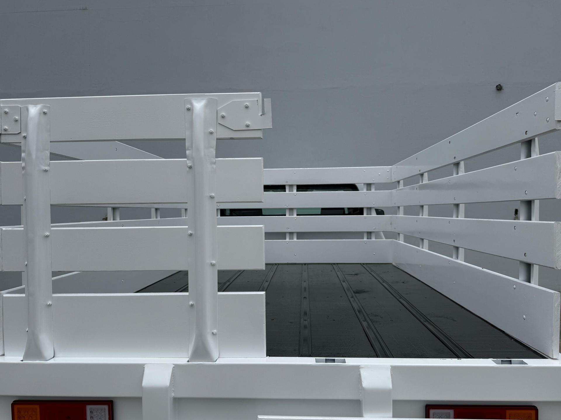 2026 NISSAN NP300 - TRUNK