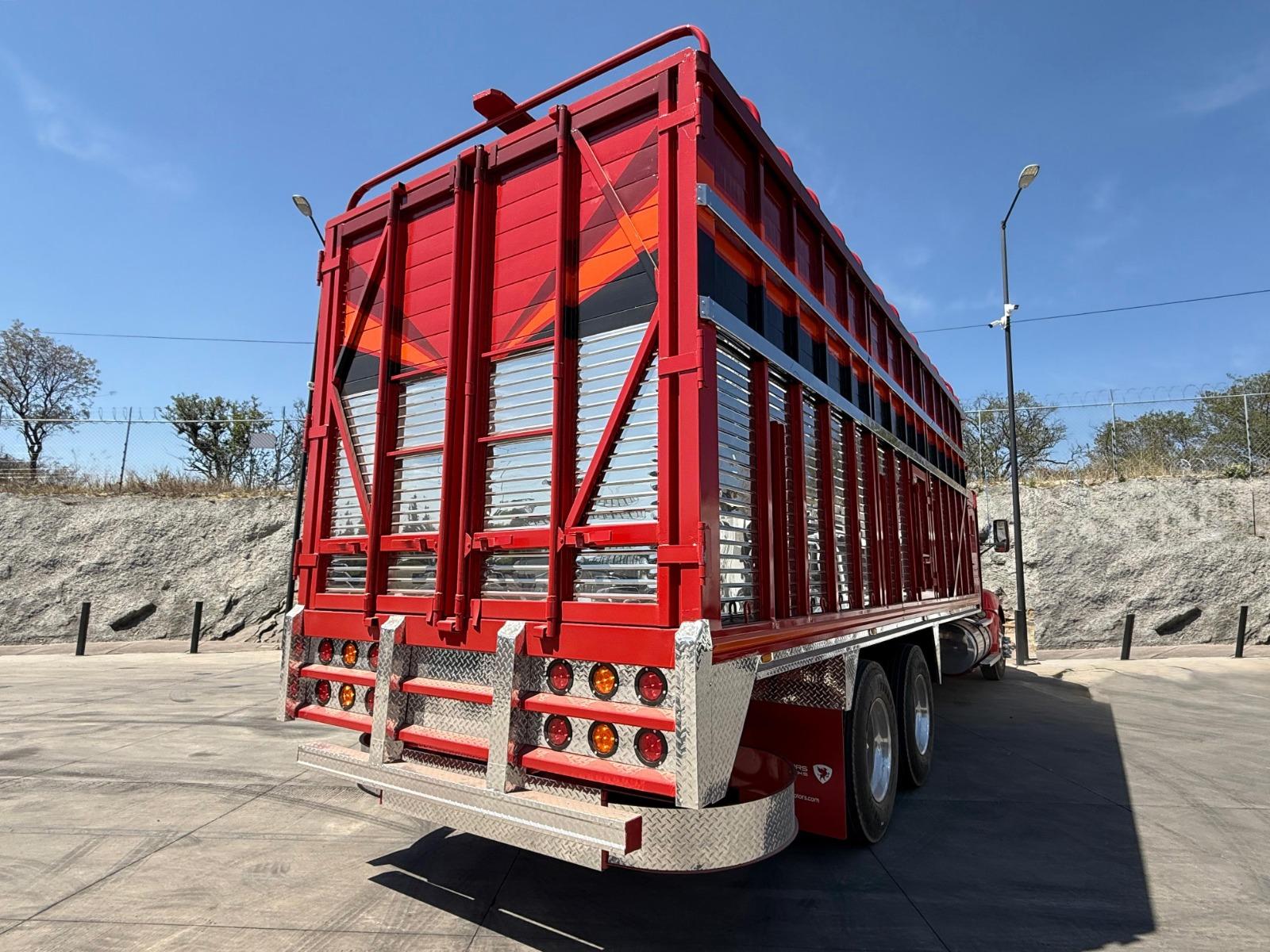 2015 KENWORTH T660 - REAR_PASSENGER_SIDE