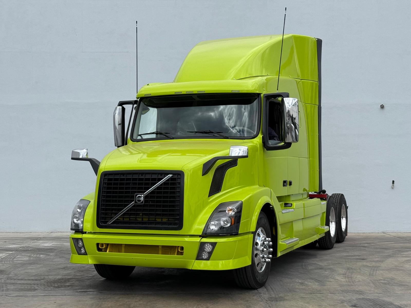 VOLVO_TRUCKS VNL
