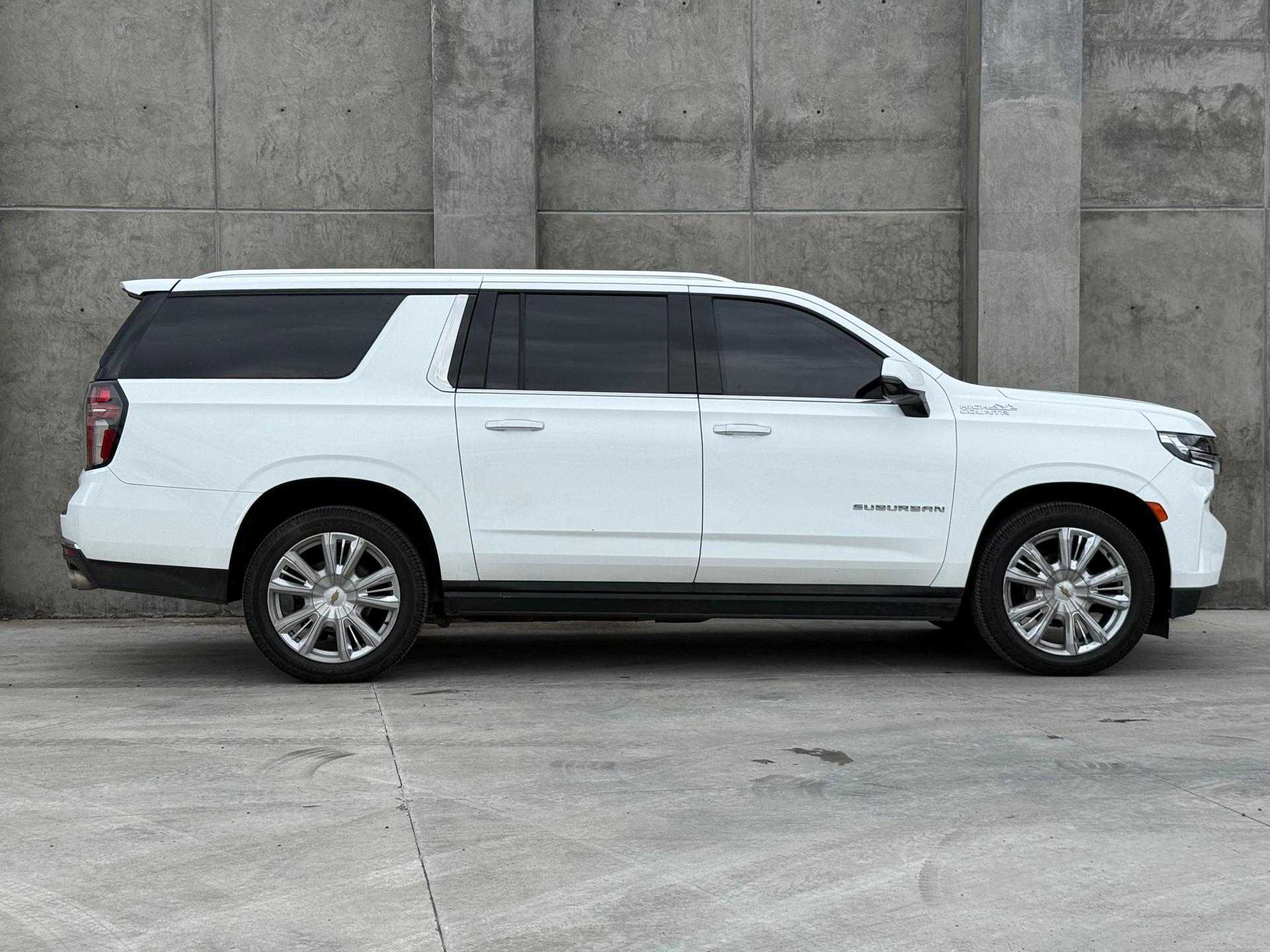 2021 CHEVROLET Suburban - SIDE_RIGHT