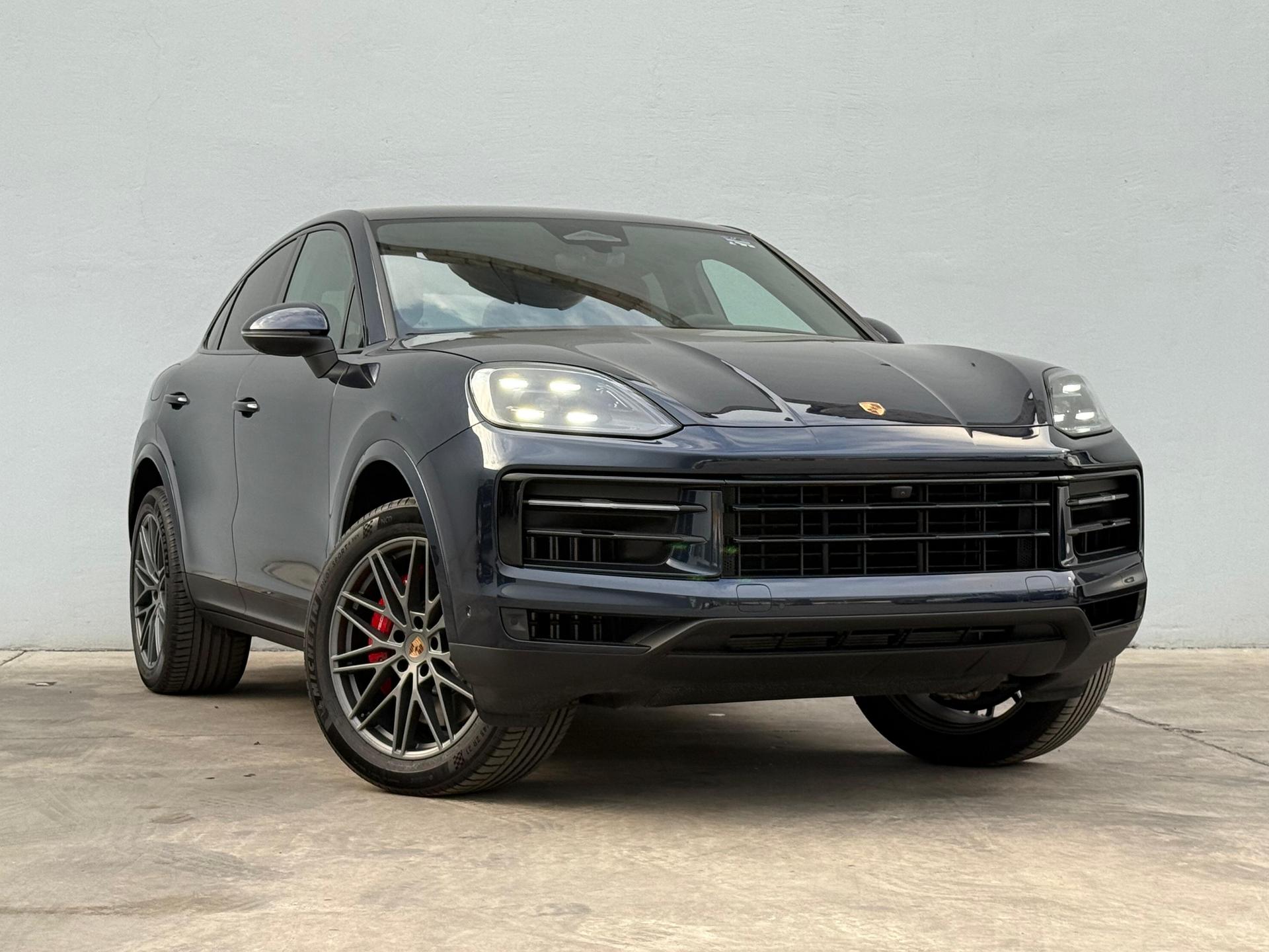 2026 PORSCHE Cayenne - FRONT_PASSENGER_SIDE