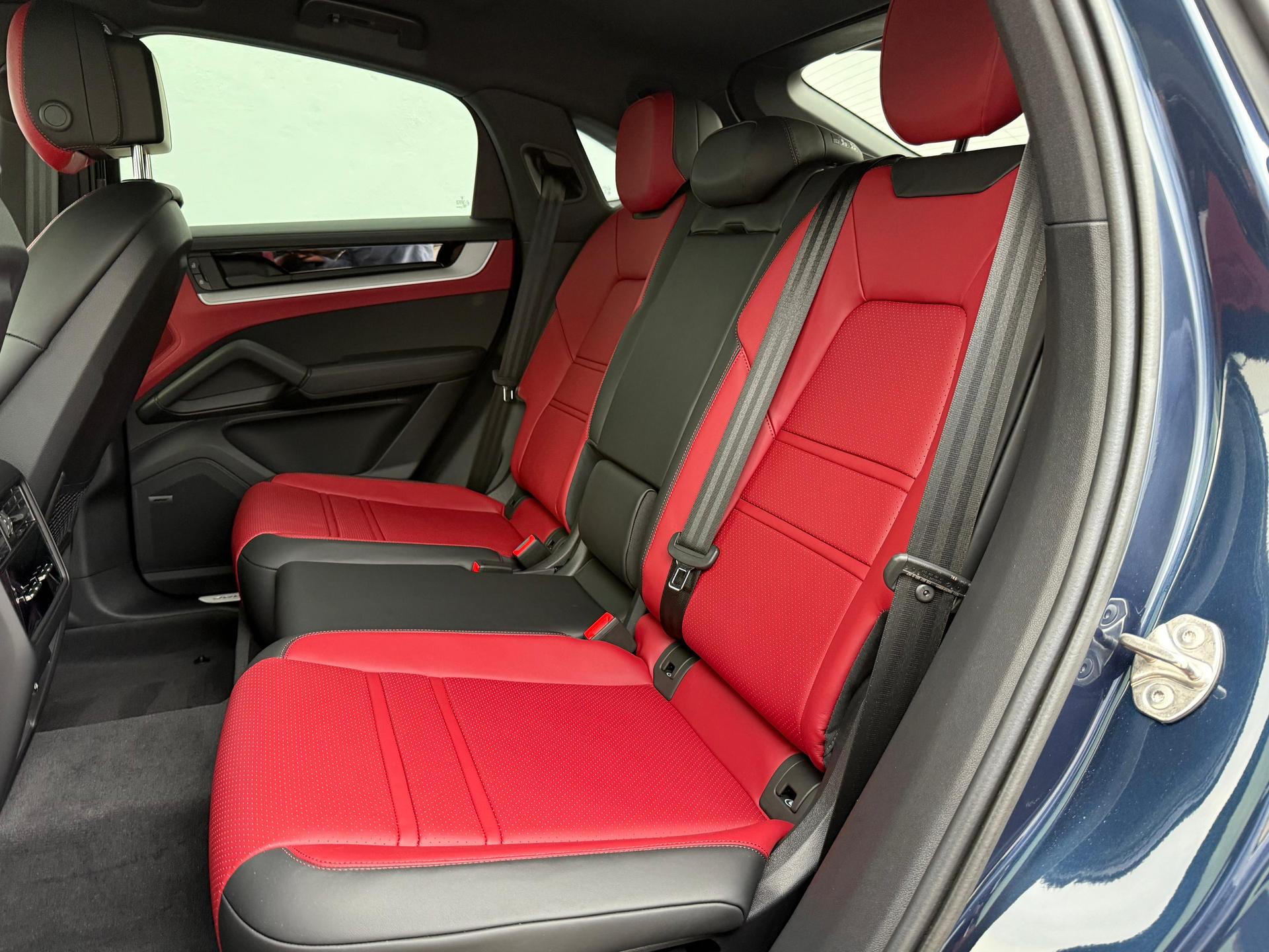 2026 PORSCHE Cayenne - SEATS_FRONT