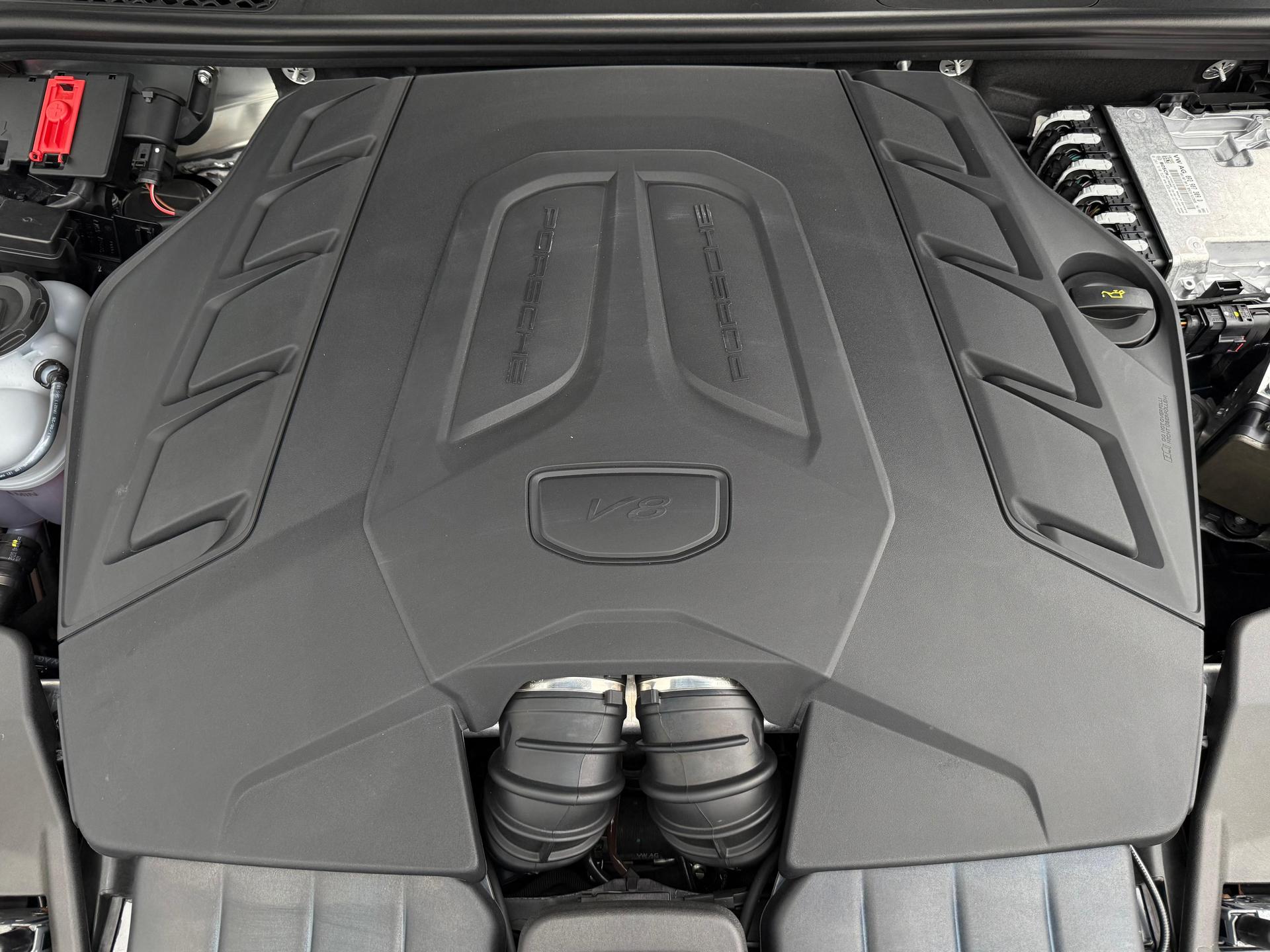 2026 PORSCHE Cayenne - ENGINE